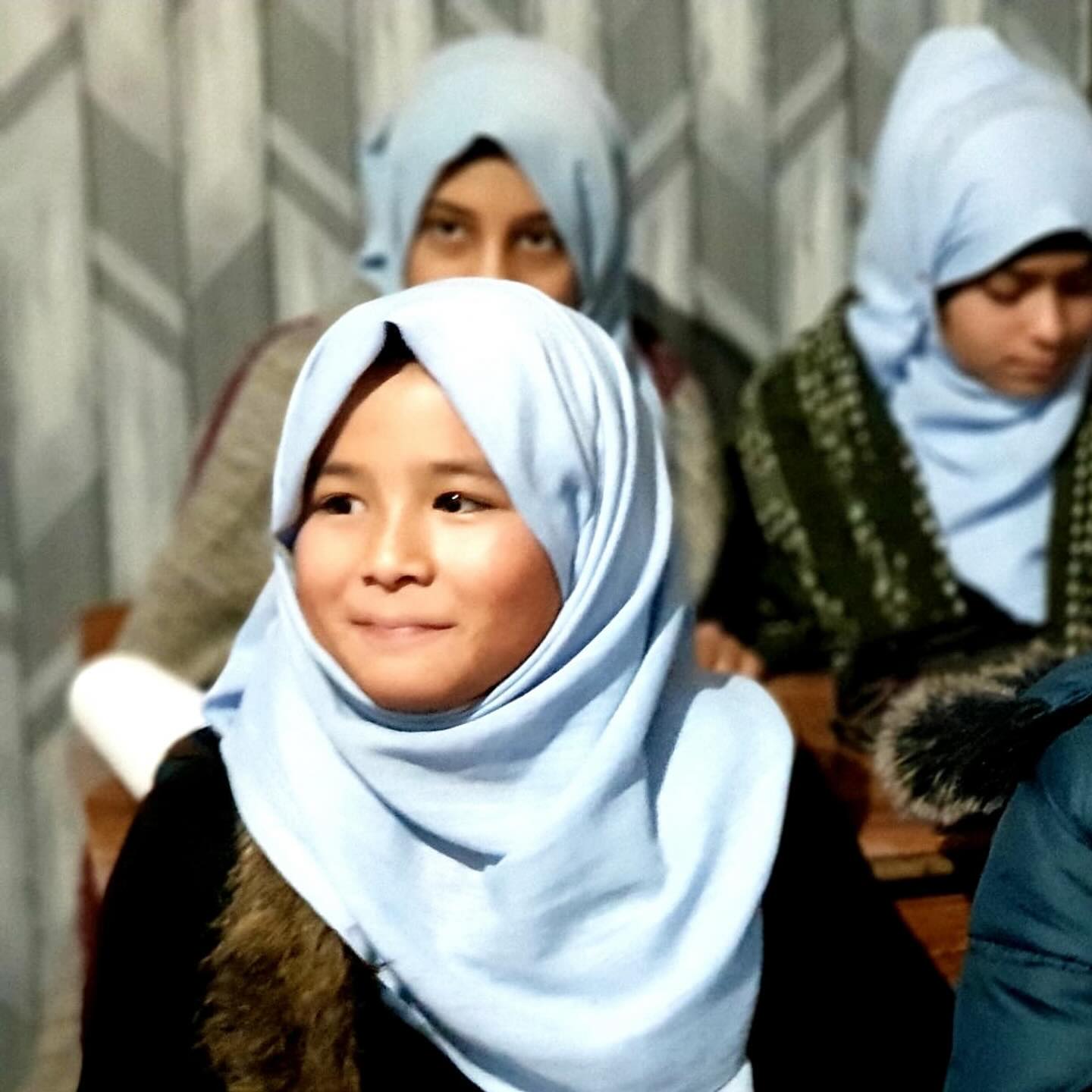 This Giving Tuesday, hope begins with opportunity. In Afghanistan, Shared Humanity Inc is creating spaces where children can learn, girls can grow with confidence, and women can build brighter futures for their families.
Our programs provide:
- Education for girls and boys through 7th grade
- A dedicated tailoring and embroidery learning center for girls in 5th and 6th grades
- Vocational training for women, helping them earn an income from home through tailoring and khamacduzai
- Community spaces that offer safety, dignity, and opportunity
Your support fuels these programs…and the futures they make possible.
Join us this Giving Tuesday and donate to be part of the change. Link in bio to support. Thank you for sharing your humanity 💛