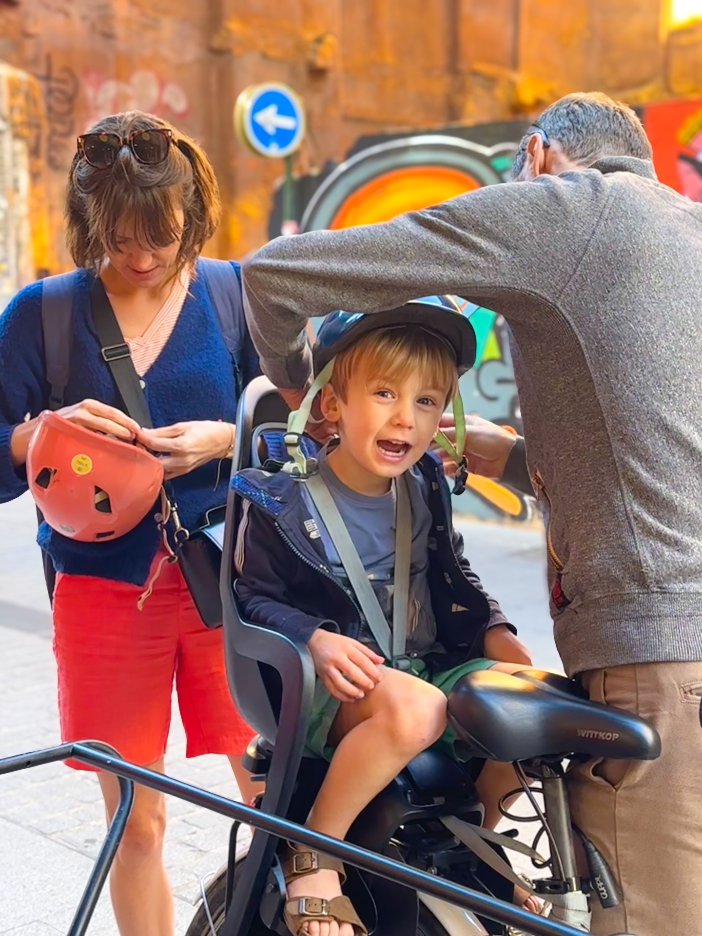Hi! Iām Emiel and you really have to read this!
Not long ago I went on a bike trip with my big sisters Marie and Emma in sunny Valencia. This photo was only the beginning⦠and look how much fun I already had! You can tell Iām a real fun-kid š„.
We rode around with a super nice guide named June. Mom and dad got a cargo bike for Marie and Emma, and I sat in a kidās seat with dad. Safe and cool!
And guess what? The bike tour was not boring at all.
June made everything just right for us: places for kids, fun facts for grown-ups, and lots of stops where we could look around.
She even took a family photo at the marathon sign, thousands of people will run there soon! We also saw giant MotoGP helmets, an old train station and a huge market full of yummy food.
Because it was a private tour, mom and dad wanted a coffee break. And June? She surprised us with churros and chocolate! AND the stop was next to a giant playground. Best. Plan. Ever.
While the grown-ups sat in the sun, I played with Marie and Emma. I may be small, but I know exactly what I can do so we had total freedom. So cool!
After the tour we went to an Italian restaurant @lefavoleristorante (with another playground!), and for dessert June told us about the best ice cream shop in the city: @lapistacchieria.valencia
She really knows everything šš¾
This day couldnāt get any better.
Biking through Valencia with June? You should totally do it youāll want to go again just like us!
I have to go to school now. And wow⦠itās super cold here in Belgium.
Bye from Emiel! āļøš
Tours in DE/EN/ES/IT/FR/NL
.
.
#gezelligfietseninvalencia #valencia #gezelligvalencia #fietstour #biketour #hiking #hikinginspain #fietseninvalencia #weekendjeweg #cargobike #getinvolvedvalencia #bezienswaardighedenvalencia #bikerental #nederlandsegidsinvalencia #bezienswaardighedenvalencia #citytripvalencia #stedentrip #fietstocht #thingstodoinvalencia #visitvalencia #highlightsvalencia #winetasting #tapastour #paellacookingclass