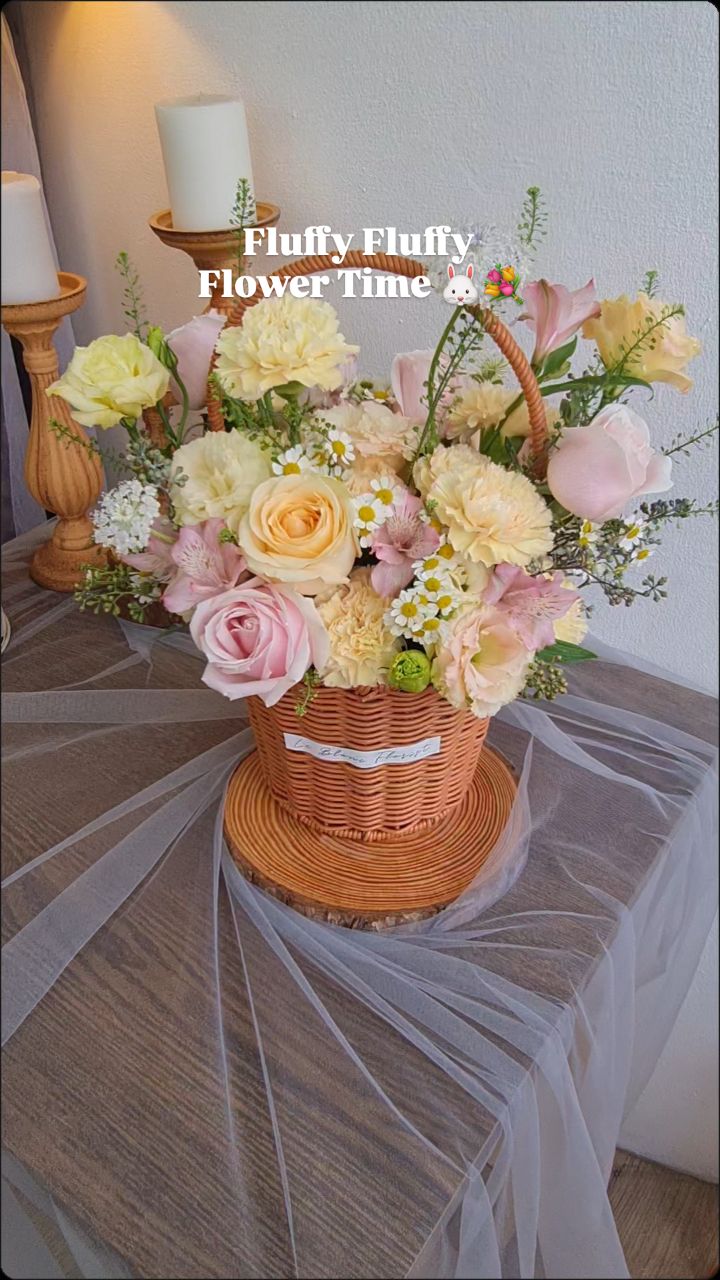 Pink & champagne, the softest combo ever ✨💗
Custom flower basket made with love & lots of fluff 🌸💕
#FlowerTok #BloomTok #CustomFlowers FlowerBasket PinkAesthetic ChampagneVibes SingaporeFlorist FloralArtistry CuteFlowers FloristLife