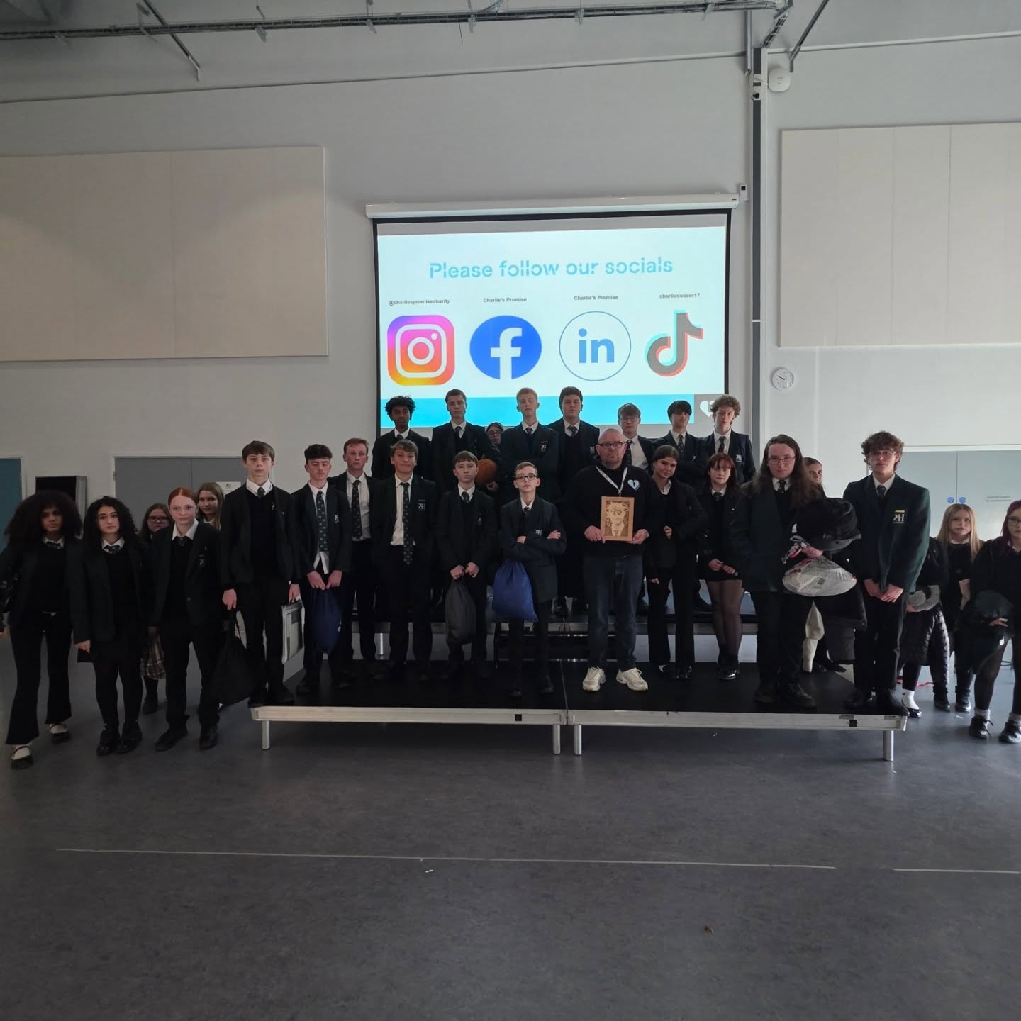 Over 200 Year 10 pupils today for my second visit back to @bohunth — a school just around the corner from where Cheeks had his life stolen.
What a brave school for allowing me to share such an important talk with their young people, especially when they live so close to where that night of horror unfolded.
I’m now off to another school in Horsham for my next talk.
Please remember: you can report any knife carriers 100% anonymously through @fearlessuk or by calling 0800 555 111.
Always loved, always missed, Cheeks 🩵
#StopKnifeCrime#education#educational#storngertogether
Permission granted for child photos