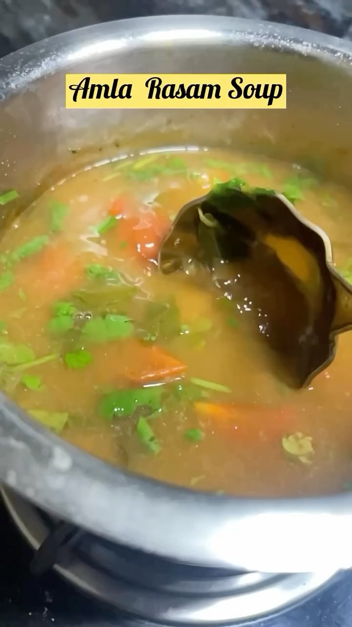 Good rasam shouldn’t take effort.
With Iya’s rasam powder, you get that homely tang and spice in minutes — quick, clean and full of flavour.
#iyaspices #rasam #explore #spicesofindia #indianspices #indiancuisine #winters #soups