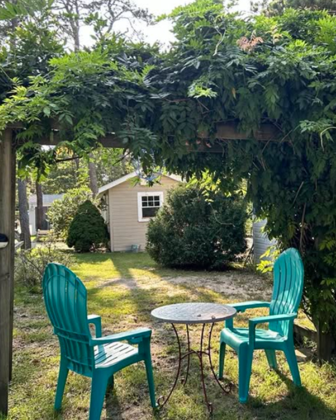 ✨ Your Cape Cod escape awaits!
Unwind in this peaceful backyard oasis — perfect for morning coffee, afternoon barbecues, or relaxing under the trees after a day at the beach. 🌤
Book your stay and experience the charm of Yarmouth living — where comfort meets coastal calm. 💙
📍 Yarmouth Country, Cape Cod
🔗 Tap the link in bio to reserve your getaway!
#CapeCodGetaway #YarmouthCountry #VacationRental #CapeCodVacation #CoastalRetreat #SummerEscape #StayCapeCod #NewEnglandCharm #BeachVibes #AirbnbFinds