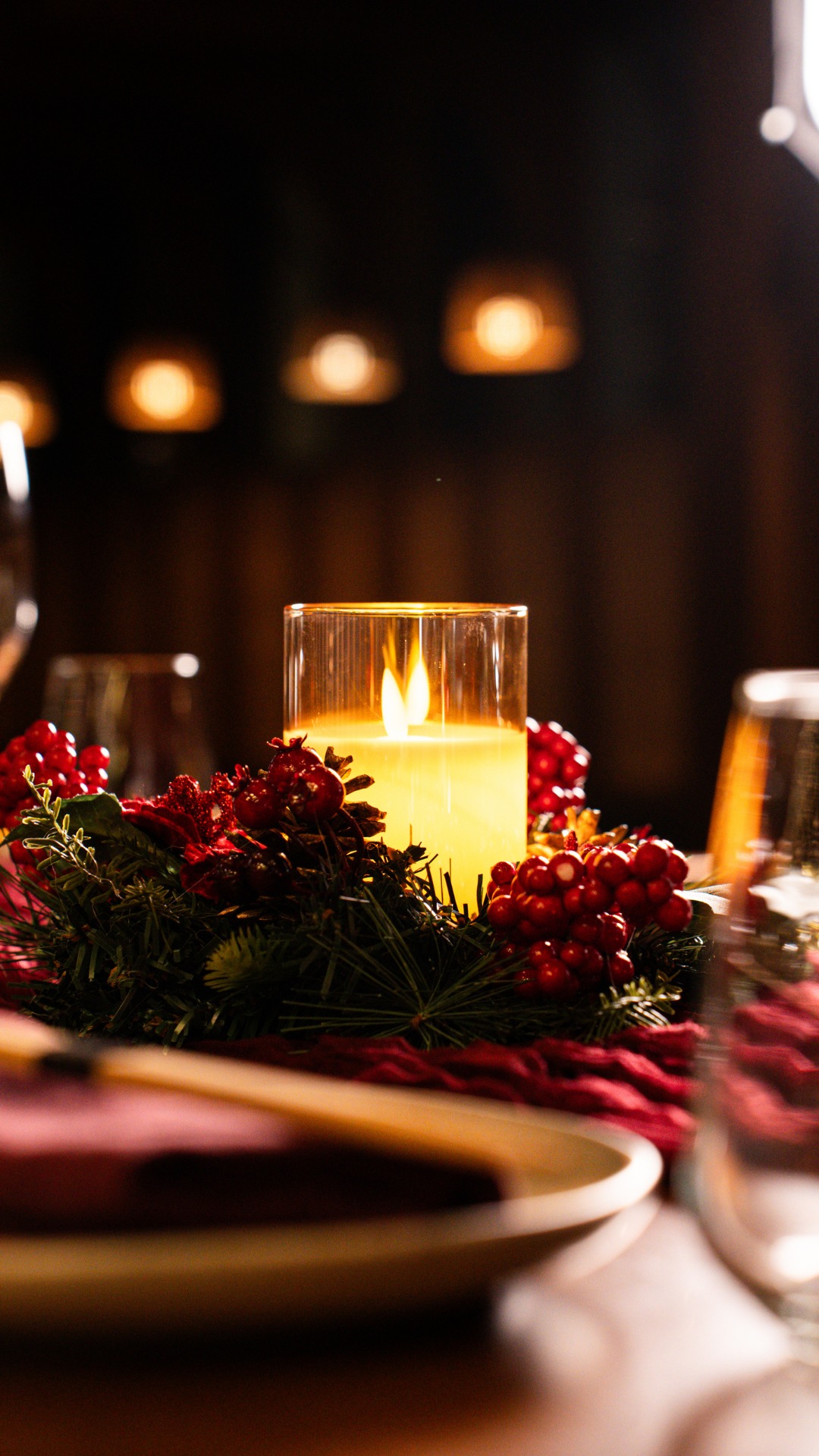 Cosy lights, shared plates, Drinks on the table and festive props all around โ let us host your year-end celebration. Gather your favourite people and celebrate with us at Reif Dubai Hills Business Park. ๐โจ
Book your festive group dining experience with us and make it a night to remember.
Reservation Link is in the BIO.