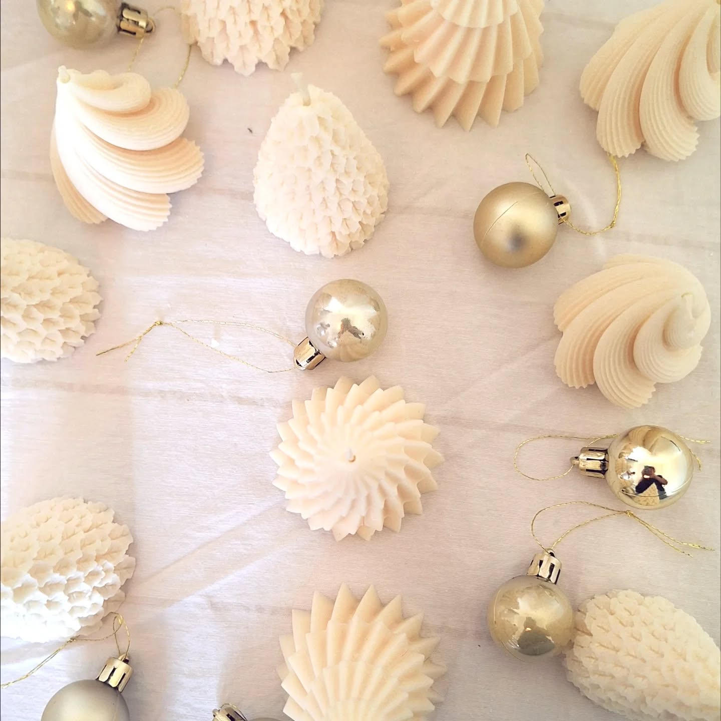 Nuestros modelos de velas de navidad! Disponibles en nuestra tienda online!
Envios a todo el pais 🇦🇷
Www.lechocolatte.com
#velas #velaspersonalizadas #vela #navidad #noël #christmas #christmastree #decoración #homedecor #home #artist #design #descuentos #blackfriday