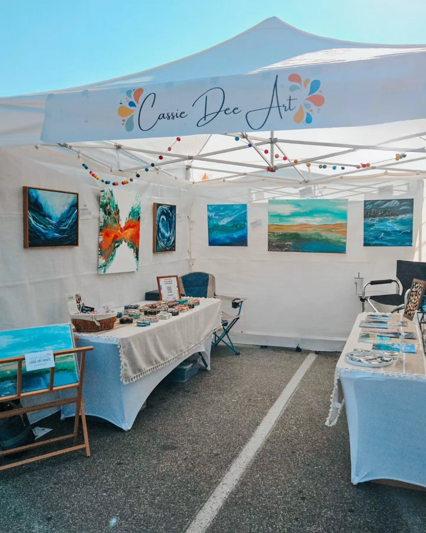 I forget that not everyone knows I do art markets! 😂
This little booth pops up around Utah throughout the year, and honestly they’re some of my favorite days. I love meeting people face-to-face, talking about art, seeing pieces go home with their people it’s the best.
I keep upcoming dates saved in my highlights if you ever want to swing by and say hi. 👋
And if you’re an artist or creative yourself, you can find all my best market tips over on my YouTube channel (linked in bio) because I know how overwhelming getting started can feel.
#utahartscene #utahartmarkets #artistsofutah