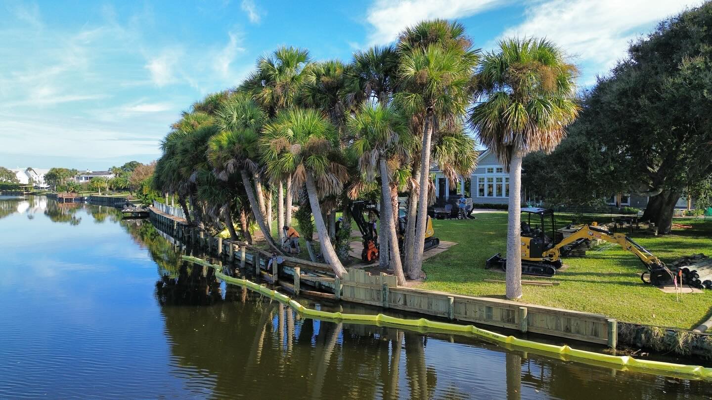 New naval-style bulkhead going up in Old PV — out with the old, in with the new! Progress you can see from the shoreline.
#shoreline #marineconstruction #bulkhead #PVB