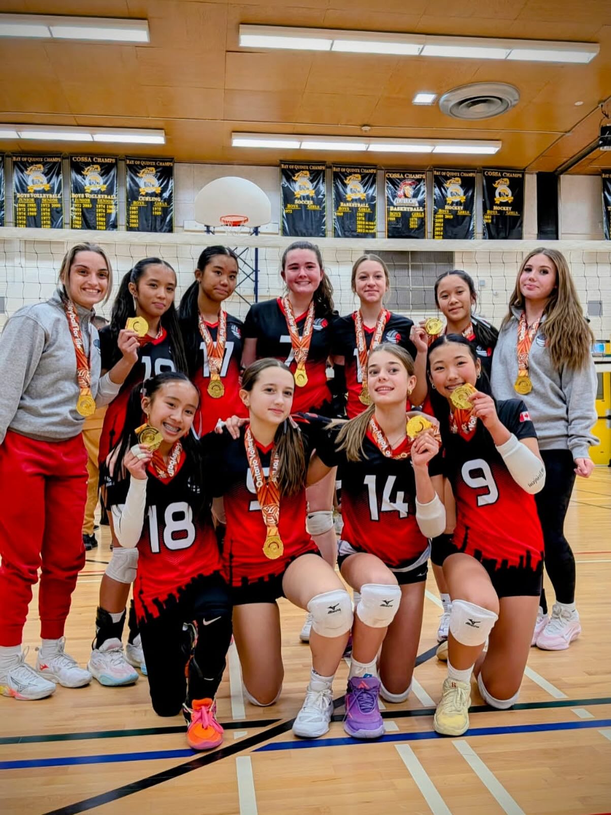 After such a great day yesterday, 14U Heat brought home the hardware 🥇🎉 Congratulations on your gold medal finish @41six_heat ‼️