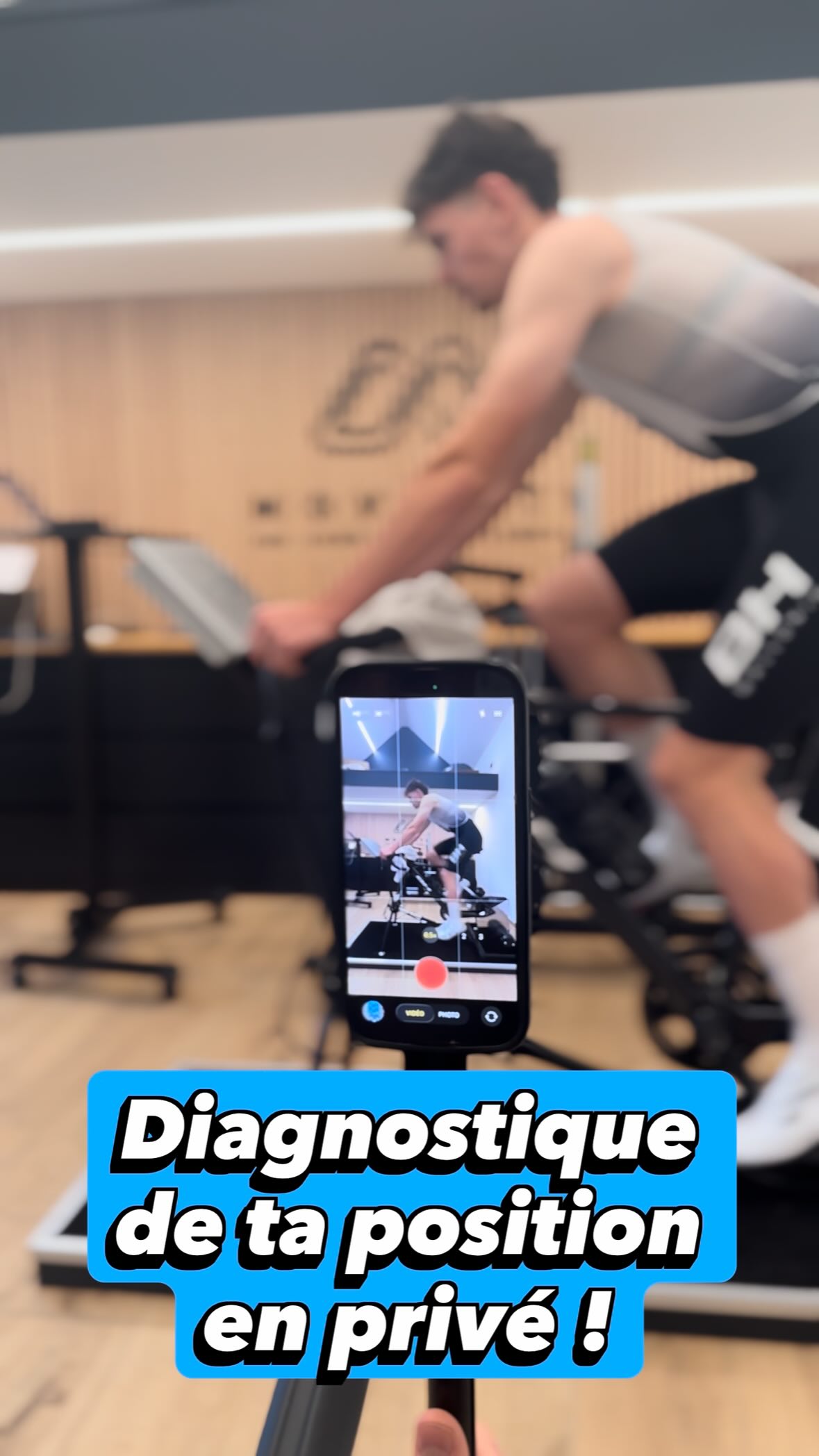 🚴♂️ Tu veux un premier avis sur ta position ?
On t’offre un diagnostic postural gratuit à partir de ta vidéo ! 🎥✨
👉 Étape 1 : Filme-toi sur ton vélo (à bonne distance, de côté, en pleine rotation).
👉 Étape 2 : Envoie-nous la vidéo en DM.
👉 Étape 3 : Mets simplement « analyse posturale » en commentaire sous cette vidéo.
On s’occupe du reste 🔍🔥
#Movinity #BikeFitting #AnalysePosturale #Cyclisme