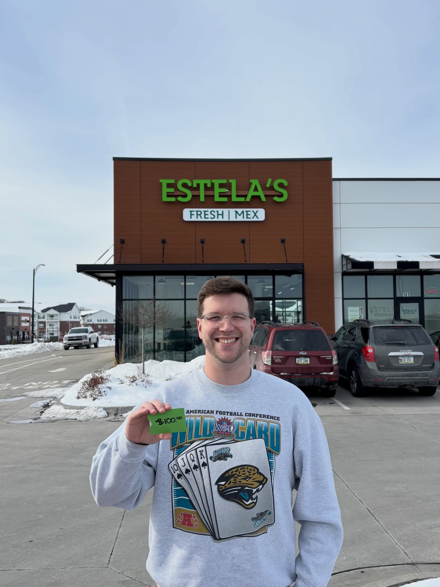 Estela’s Fresh Mex GIVEAWAY 🌮🌯
Keeping up the momentum with Day 2 of our 12 Days of Giveaways, we are partnering with @estelasfreshmex to give away a $100 gift card and some pretty SPICY hats! With locations in Coralville, IA and Iowa City, IA, Estela’s Fresh Mex knocks your favorite Mexican class dishes out of the park! 🤤
How to enter:
Follow @estelasfreshmex
Follow @iowafoodscene
Tag 3 friends in the comments below!
BONUS ENTRY: If you share to your story and tag us!
Accepting entries until 11:59pm Monday, December 22nd, 2025. We will announce the winners on Tuesday, December 23rd, 2025! Good luck! 👍🍀