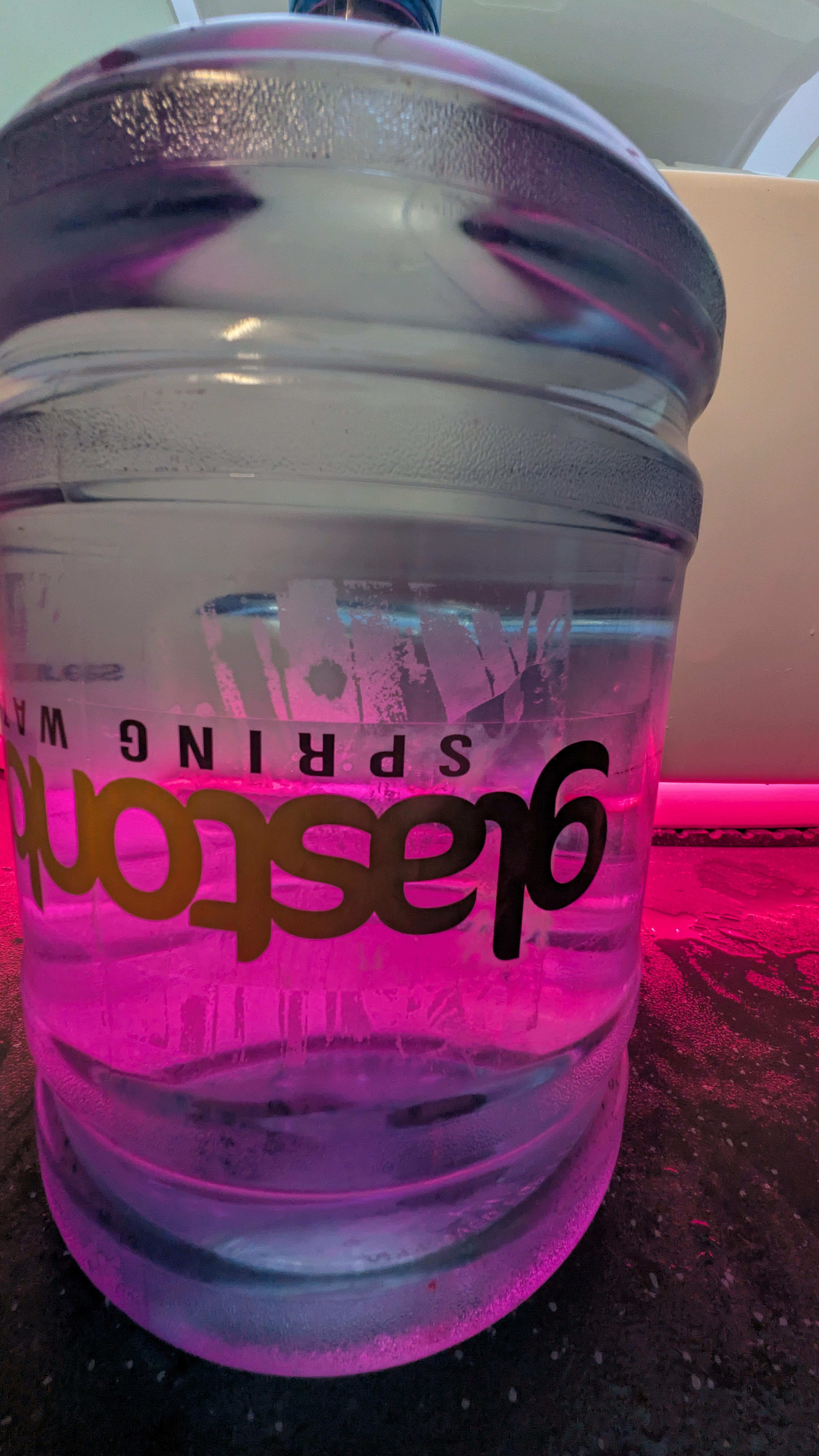 Top up Tuesday!
Grateful to be keeping our tanks topped up with magical Avalon spring water from @glastonburyspringwater.
If the white spring feels a little chilly in these cooler Winter months, bring yourself inside to experience the deep healing, reflection, and relaxation of becoming weightless our warm spring water and Epsom salts solution.
#selfcare #floatationtherapy #springwater #mindfulness #relax