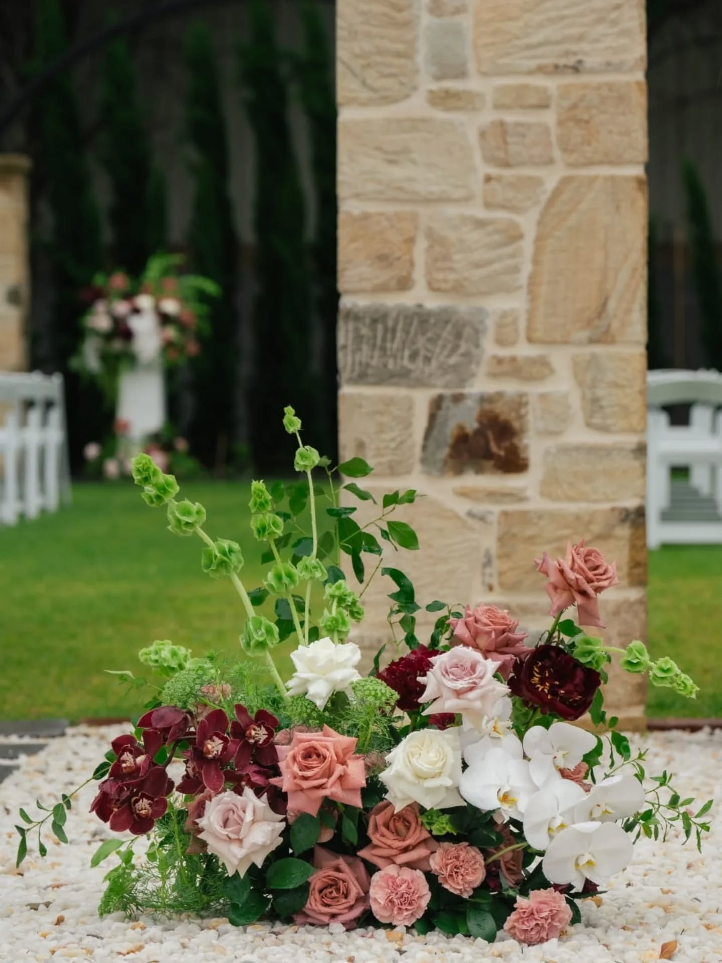 We were full of optimism for an outdoor ceremony at The Walk @sunnybrae_estate 🌧️🌧️🌧️
Natasha & Michael ❤️ 22 November 2025
📷 @davidchauphotography
#modernweddings #weddingtrend