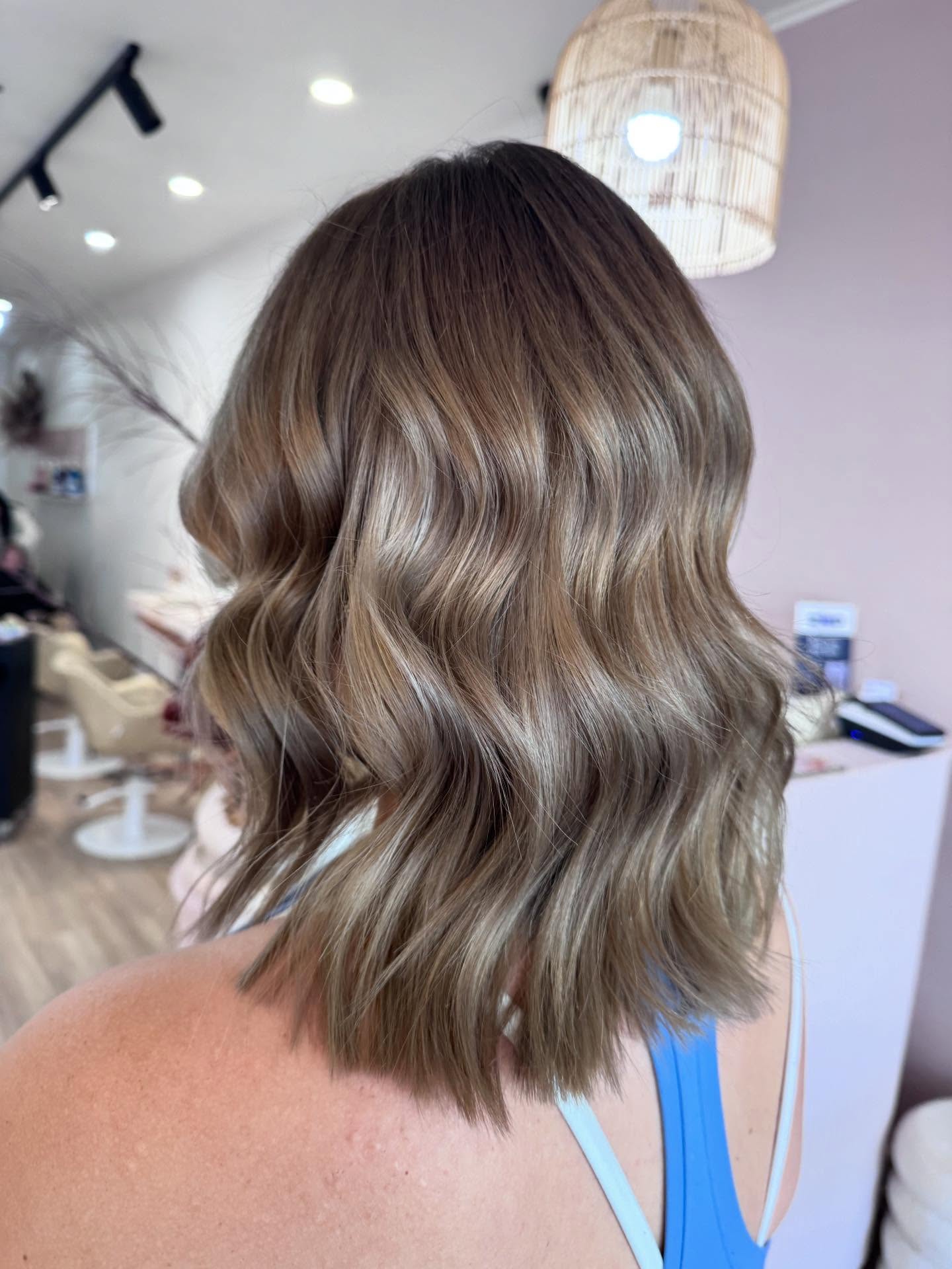 Christmas is coming in hot 🎄
#bronde is definitely the colour of the season 🎅🏼