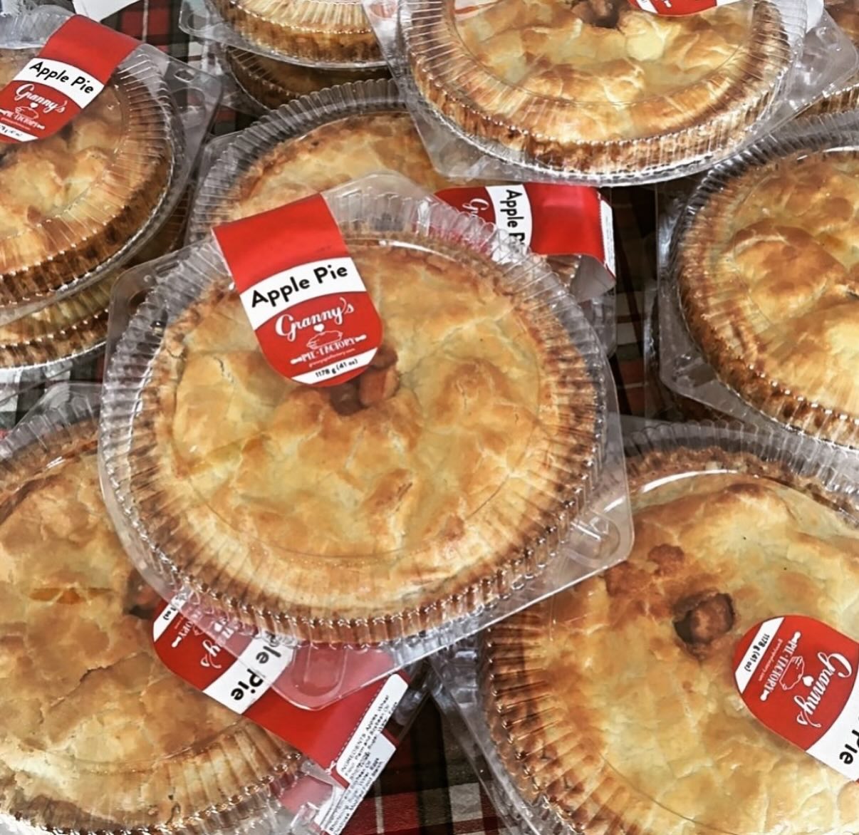 Have you ordered your Thanksgiving pies? 🥧
Don’t wait until the last minute — our holiday pies at Gumdrops & Lollipops are baking up fast and orders are almost full!
Whether you’re team apple, pumpkin, pecan (or all three 😋), make sure your Thanksgiving table has the sweetest finish.
📍 334 Main St, Niantic
📞 Call or stop in today to reserve yours!
Hurry… your perfect pie is just a bite away! 🧡🥧✨