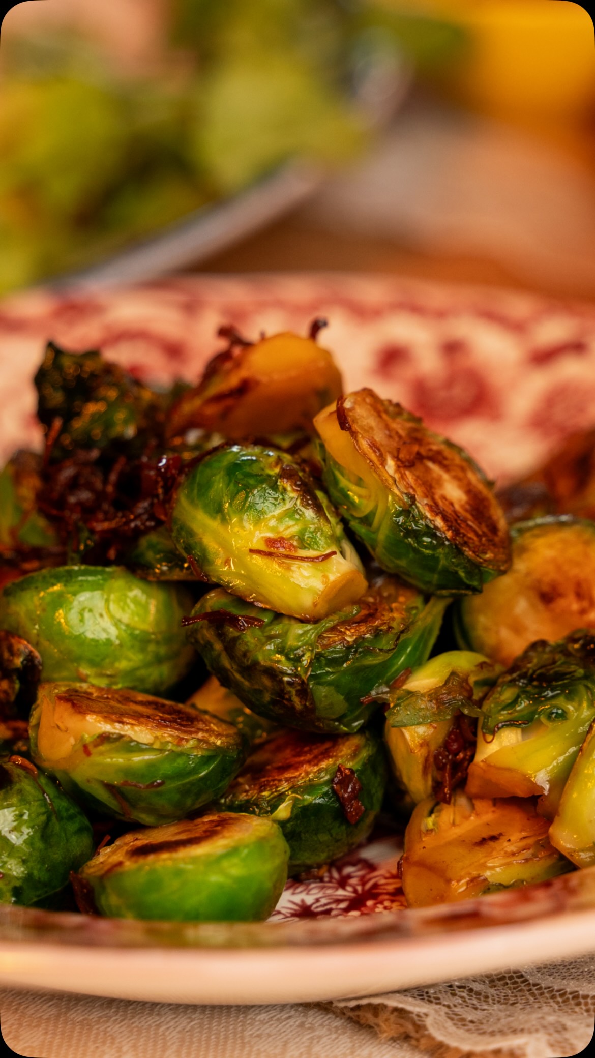 Childhood Brussels sprouts trauma is real…at least according to many of my American friends and clients.
This XO version from my first Thanksgiving is how I helped them make peace with it.
If you need a quick, easy side that’s big on flavor and 100% non-mushy, this is the one.
Full 5-recipe walkthrough is on my YouTube Thanksgiving playlist.
And if you want the story of my first Thanksgiving, that’s on Substack (Link in bio).
#BrusselsSprouts #ThanksgivingRecipes #AsianInspired #Happivore #EasyRecipes