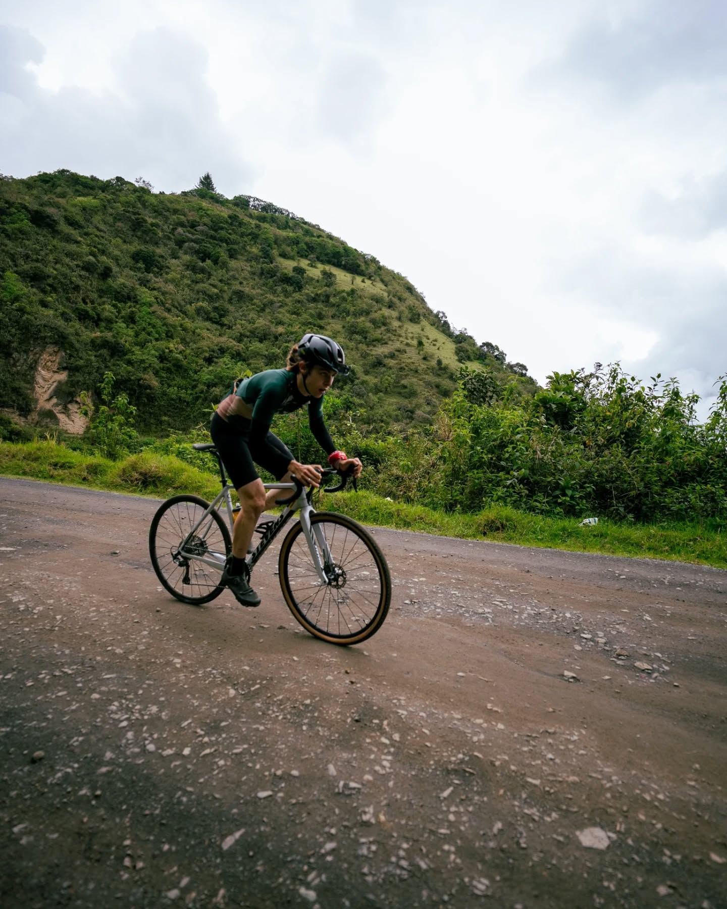 ¿Te parece buena idea que el #Gravelfest Morlaco sea siempre la última del año, justo el 5 y 6 de Diciembre (feriado en Quito)?
Te leemos...
@setecientos.cc
@lap.ccc
@naturhotel_
@specializedec
@593premiumlager
@lataqueria57cue
@toscana.alimentos
@laitalianaec