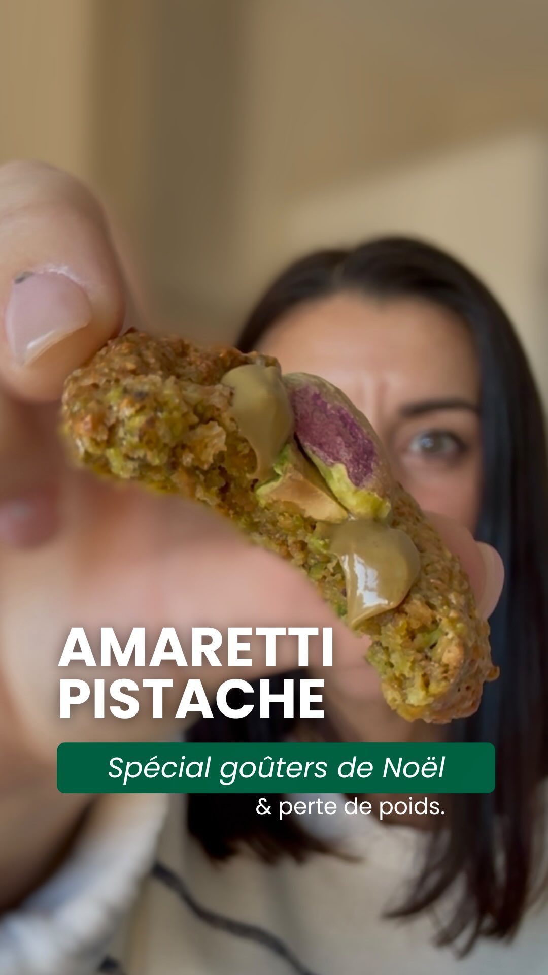 🍪 CRASH TEST RECETTE – AMARETTI PISTACHE 💚
Verdict immédiat : c’est une TUERIE 🤯
Clairement l’une des meilleures recettes chrono que j’ai créé à ce jour.
Texture parfaite, goût intense de pistache, ultra gourmand…
et pourtant compatible avec une alimentation minceur intelligente 😍
👉 Ces amaretti revisités sont idéals pour :
• un goûter chrono
• un plaisir sans frustration
• se faire du bien sans culpabiliser
💬 Tu veux la recette ?
Commente simplement « RECETTE » et je te l’envoie 💌
Je suis Julie, experte minceur & fondatrice du Cabinet JOLIE basé à Brive (19).
Sur ce compte, je t’apprends à mincir sans régime, à te réconcilier avec la nourriture et à obtenir des résultats visibles, sans frustration.