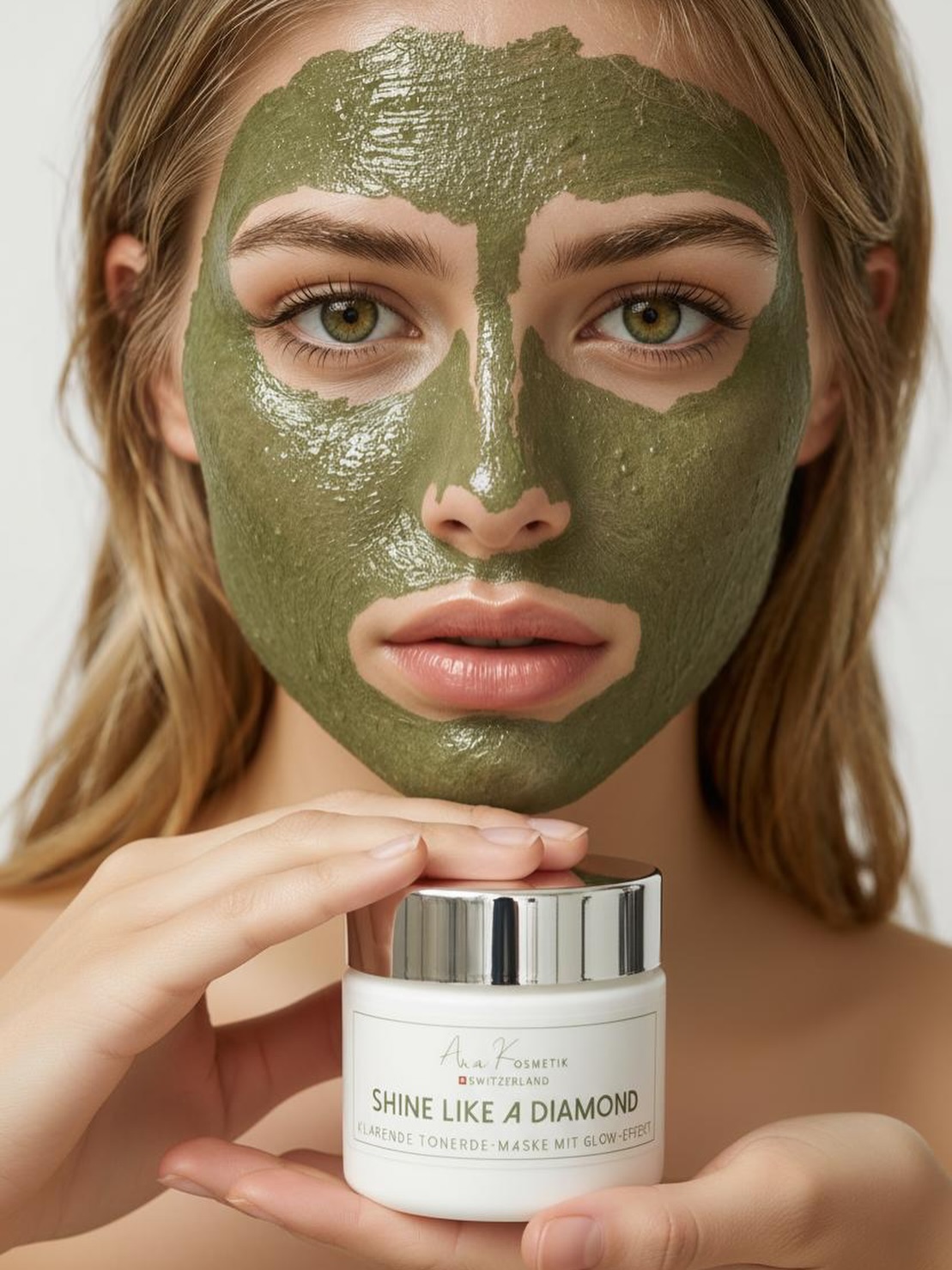 ✨ NEU bei Ana Kosmetik Switzerland ✨
Unsere klärende Gesichtsmaske mit Tonerde ist da:
SHINE LIKE A DIAMOND
Mit natürlichem Kaolin, Montmorillonite & Olivenblatt-Extrakt – für porentief reine, ausgeglichene Haut mit natürlichem Glow
📦 Jetzt vorbestellbar
🗓 Versand ab 08.12.
❗ Nur solange der Vorrat reicht
Deine Haut wird es lieben – versprochen.
#anakosmetik #shinelikeadiamond #naturkosmetik #gesichtsmaske #glowmaske #tonerdemaske #skincareliebe #neuimshop #veganeskosmetik #swissbeauty #preorder #newproductlaunch #newproductalert #naturalskincare #staynatural #staynaturalstaybeautiful #swissmade #anakosmetikswitzerland