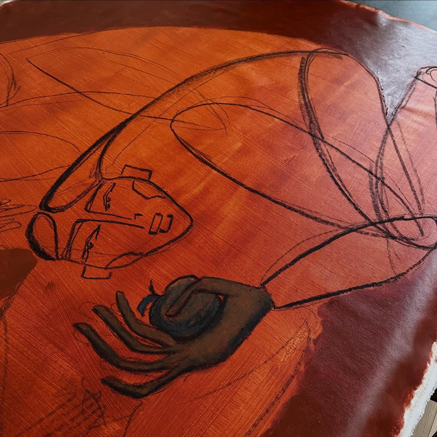 That feeling when, at the end of an ice-cold Sunday ❄️ , inspiration begins to drip in, quiet at first, then unstoppable. I have to create. It needs to get out. One piece becomes two, and before I can stop it, a whole series is born.
Stay tuned… for the rest will unfold as all good tales do, deep in the hush of ever after.
#Hannahsahra #art #onceupon #everafter