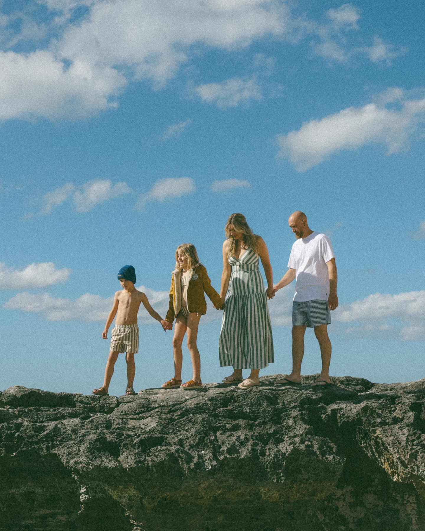 Rottnest feels like summer in its purest form.
Slow days, salty hair and the kind of moments you want to bottle forever.gall