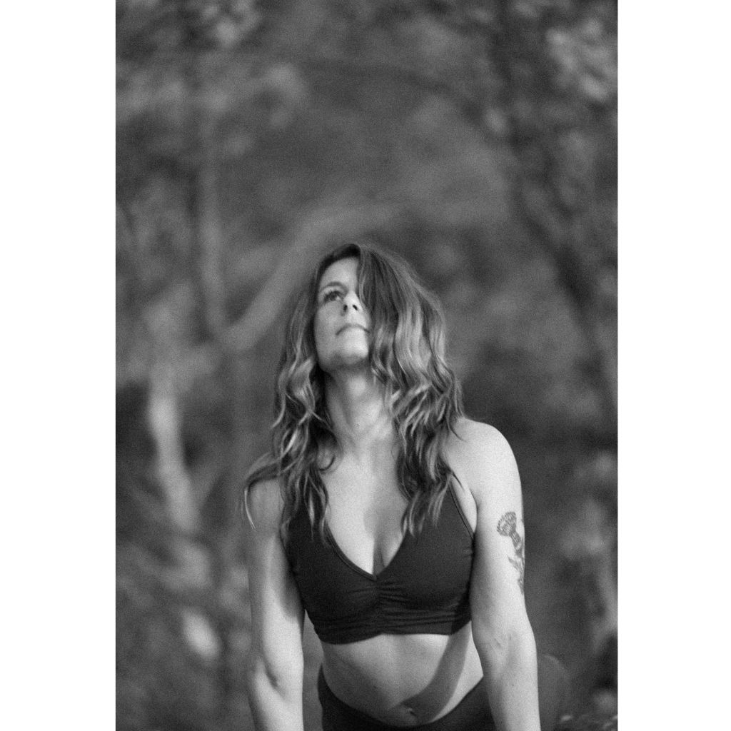 Apyrl looking good in black + white.
.
.
.
.
#Yogi
#AdventureBrandPhotography
#takecareofyourself
#yogaLifestylePhotography
#OutdoorIndustryMarketing