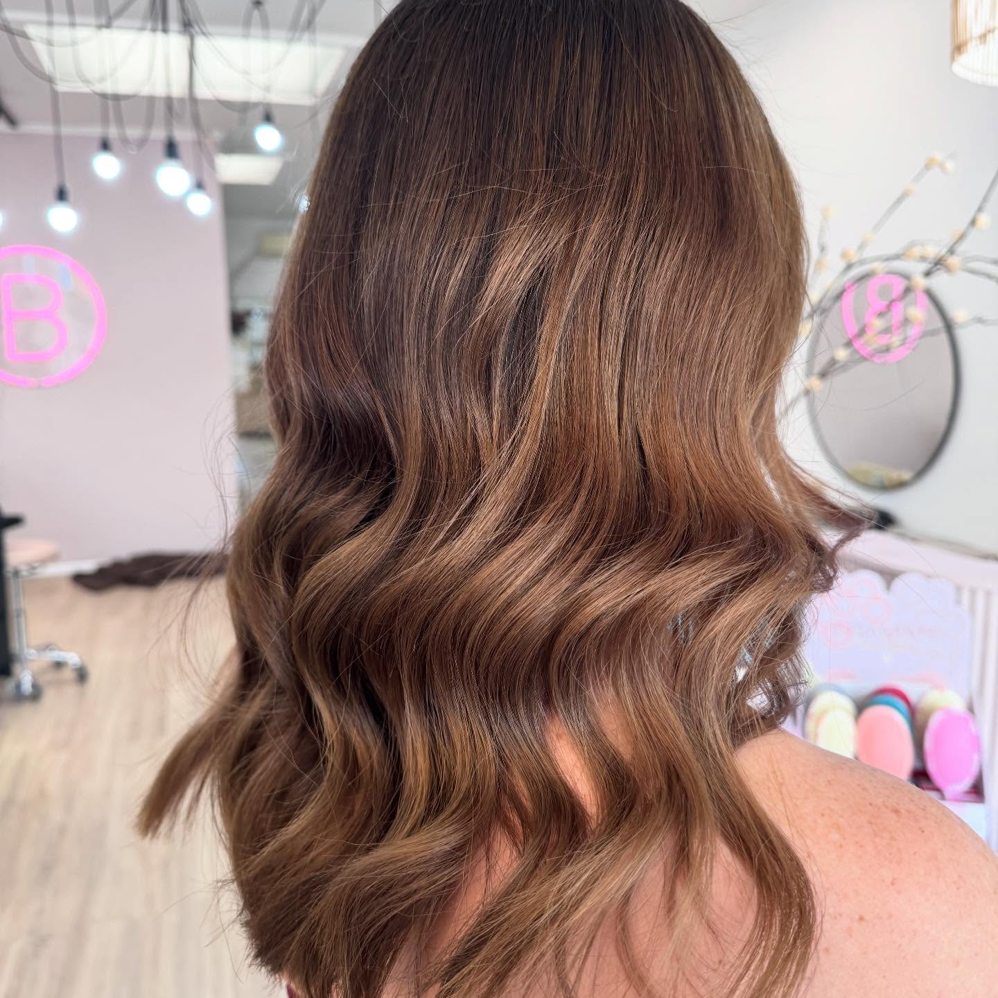 Blonde is out BRONDE is in 🥵