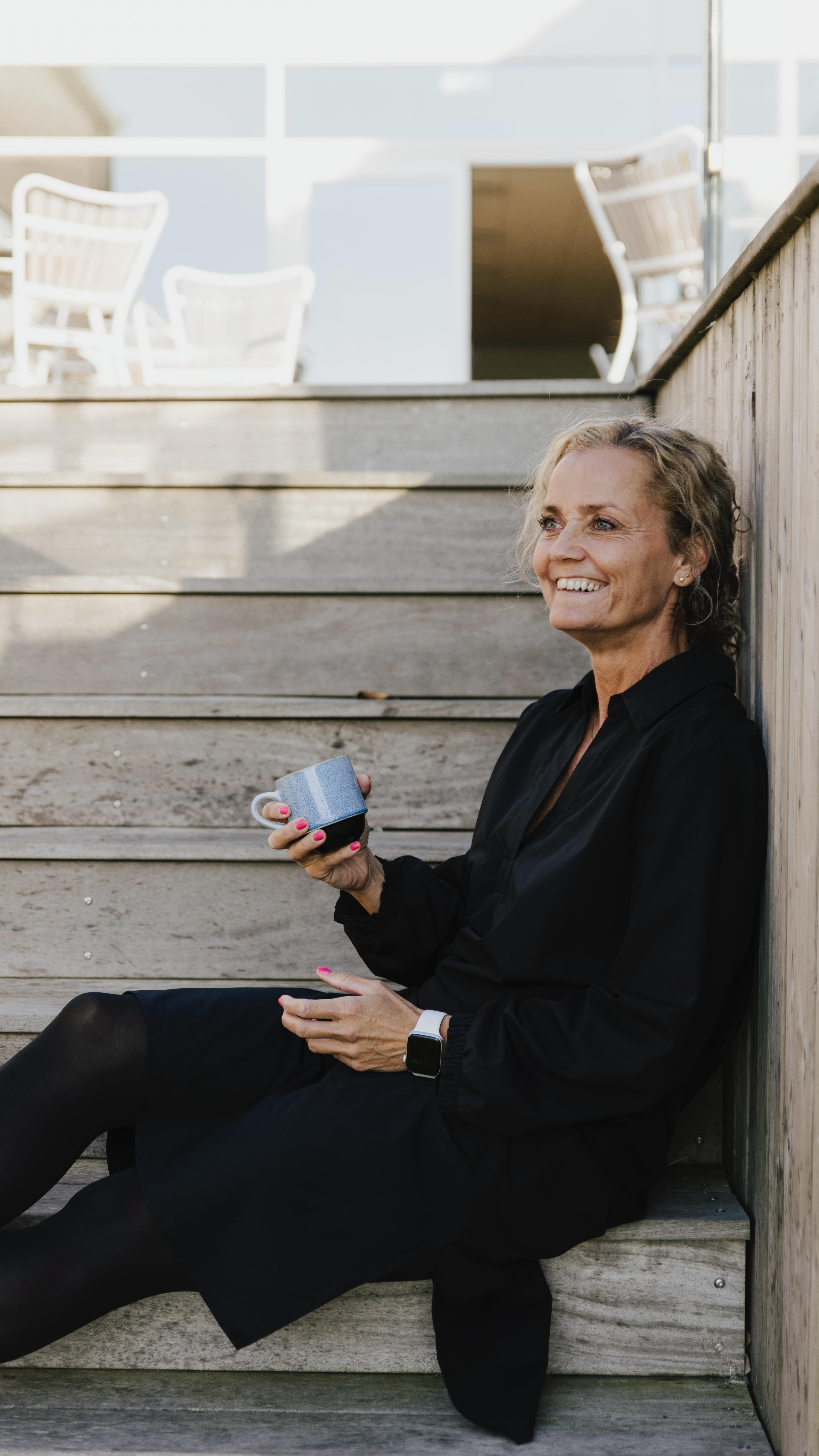 Når lokationen ikke ser ud af meget, men resultatet er: 🔥👌🏼
Alle mine branding shoots inkluderer en del planlægning, for at få strategiske billeder og videoer. Men ofte opstår de anderledes og kreative ideer og vinkler, “ude i marken” når vi er i gang.
Der får jeg kreative ideer, ud fra lige der hvor vi er. Meget kan planlægges, men jeg synes også der skal være tid til at få ideer “on the go” og prøve ting af — uanset om det er min eller din idé 😉
For nogle uger siden, sammen med @mianini.dk 📸