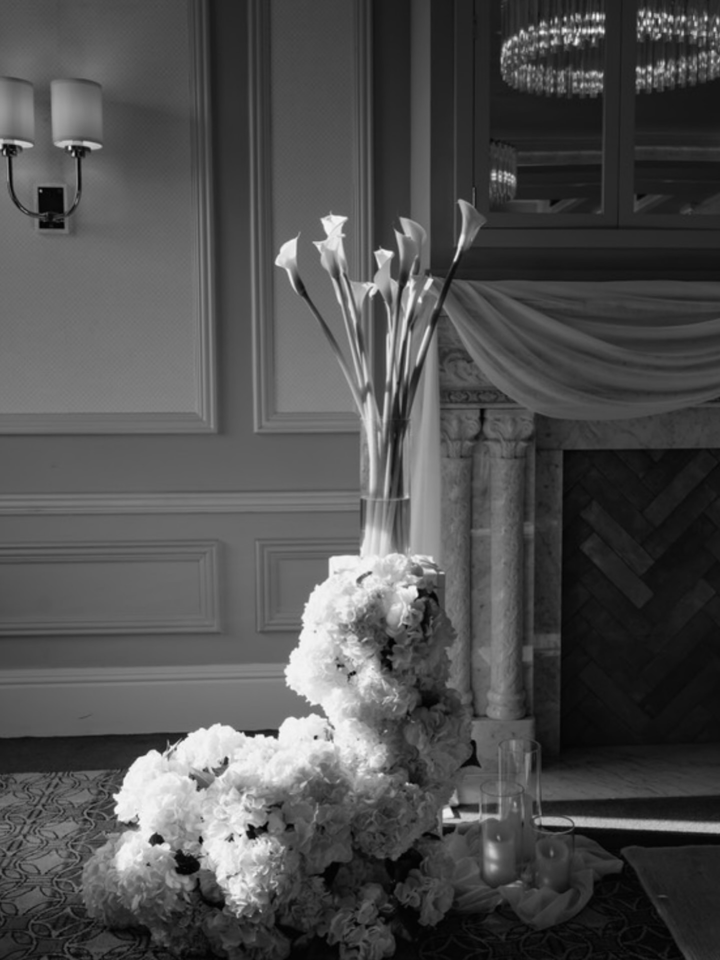 Who says altars have to be old-school? Get creative with a modern twist that speaks to you! #essexwedding #essexweddingflowers #essexweddingsuppliers #essexweddingvenue #modernwedding #modernweddingflorist #modernweddingflowers #down_hall_weddings
