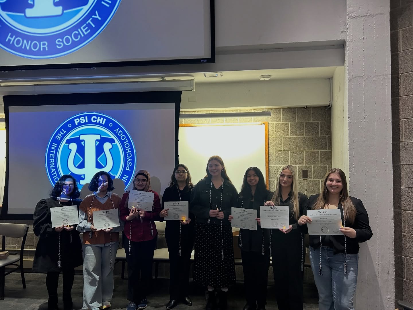 Congratulations to everyone who got inducted at our Fall Induction! We are so proud to have you all be a part of Psi Chi.
#psichi #psichiuic #uicpsychology #fallinduction