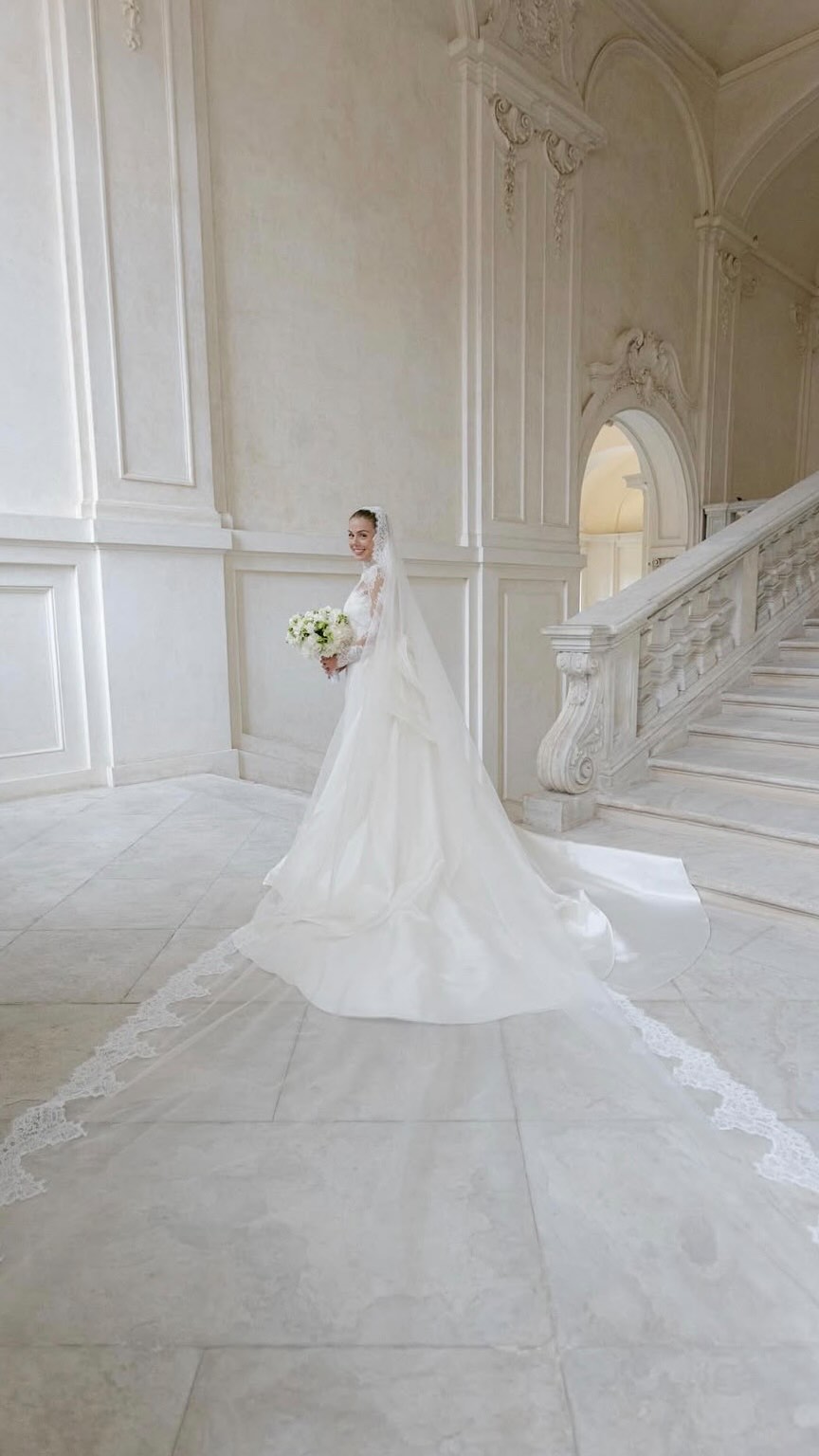 Falling in love, again and again, with our breathtaking new arrivals from @pronovias 2026đ¤âď¸
Introducing Betje, Zeala, Debbie & Consol, now available to try on and fall head over heels forđš
#wedding#weddings#weddingdress#weddingdresses#bride#brides#bridal#bridalgown#bridalgowns#bridalboutique#bridetobe#weddingplanning#sayyestothedress#isaidyestothedress#isaidyes#kentbride#kentbridal#kentbrides#canterbury#canterburykent