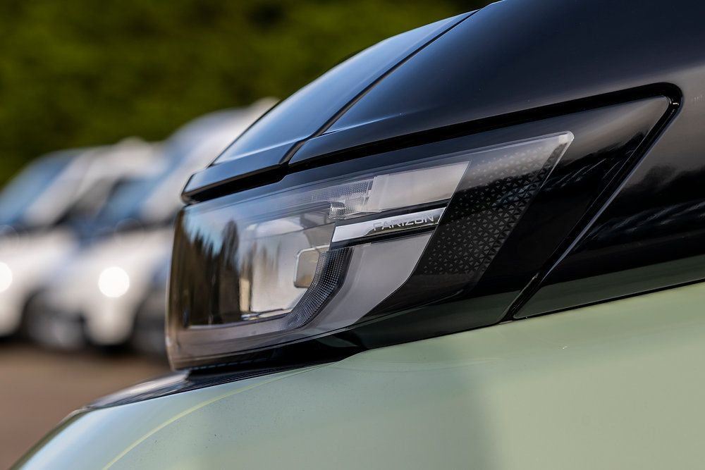 Happy St. Andrew’s Day! 🇬🇧 Today we’re thinking about traditions — and the future of our fleets. If you’re a business or fleet operator in South West England, why not consider cleaner, cost-effective electric vans like the Farizon Auto SV? They cut emissions and running costs while keeping your operations reliable. Learn more and make the switch today: https://wix.to/VWjMu8n 🌱🚚
Ready to talk fleet upgrades? Tell us your priorities below. #StAndrewsDay #GreenFleet #SouthWestEngland #ElectricVans