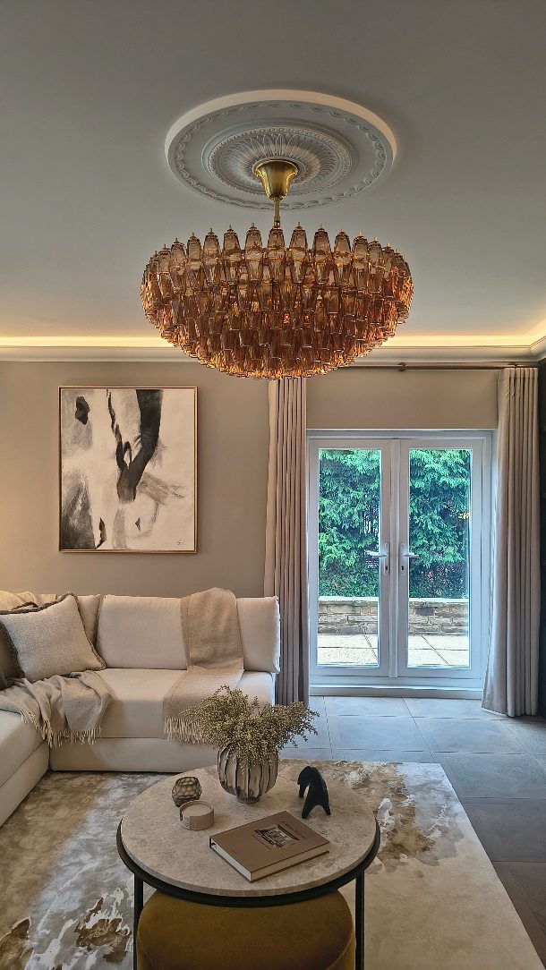 With the festive season approaching and the temperatures dipping, few things compare to the comfort of staying in for cosy evenings and refined entertaining.
Creating spaces that balance warmth with quiet luxury is always the goal, and my Reigate client now has the perfect setting for both.💛
#surreyinteriordesigner #ReigateHomes #luxurylivingroom #reigatelife