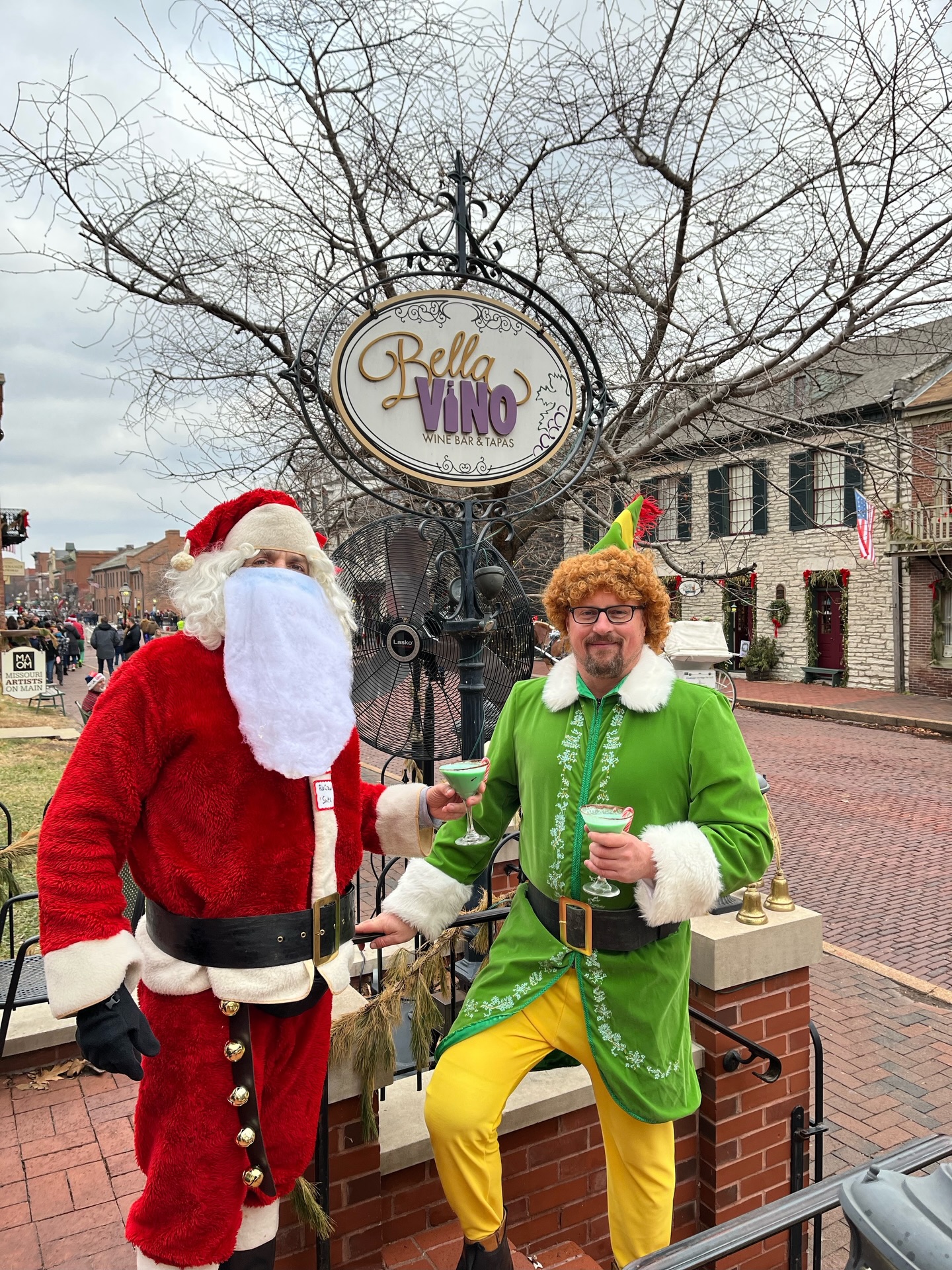 Main Street love! 💜 Show a receipt from any Main Street business today and get 12% off your check. Shop small, sip local, support our community!
#cheersto12years #MainStreetStCharles #StCharlesMO
#HistoricMainStreet #StCharlesEats #stlfoodie
#stlrestaurants #Foodstagram #InstaFood #WineLovers #FoodieLife #foodiegram