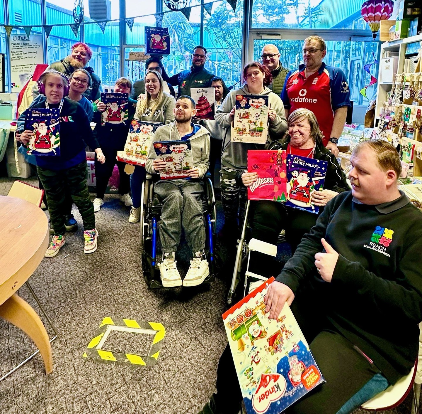A big thank you to Alan Shergold from @toprodz_app for popping by with advent calendars for the team! 🎄
Such a thoughtful gesture that brought plenty of smiles - we really appreciate your kindness and support ❤️
#SocialEnterprise #Southampton #Hampshire #LearningDisabilities #LearningDisability #SouthamptonBusiness #Charity