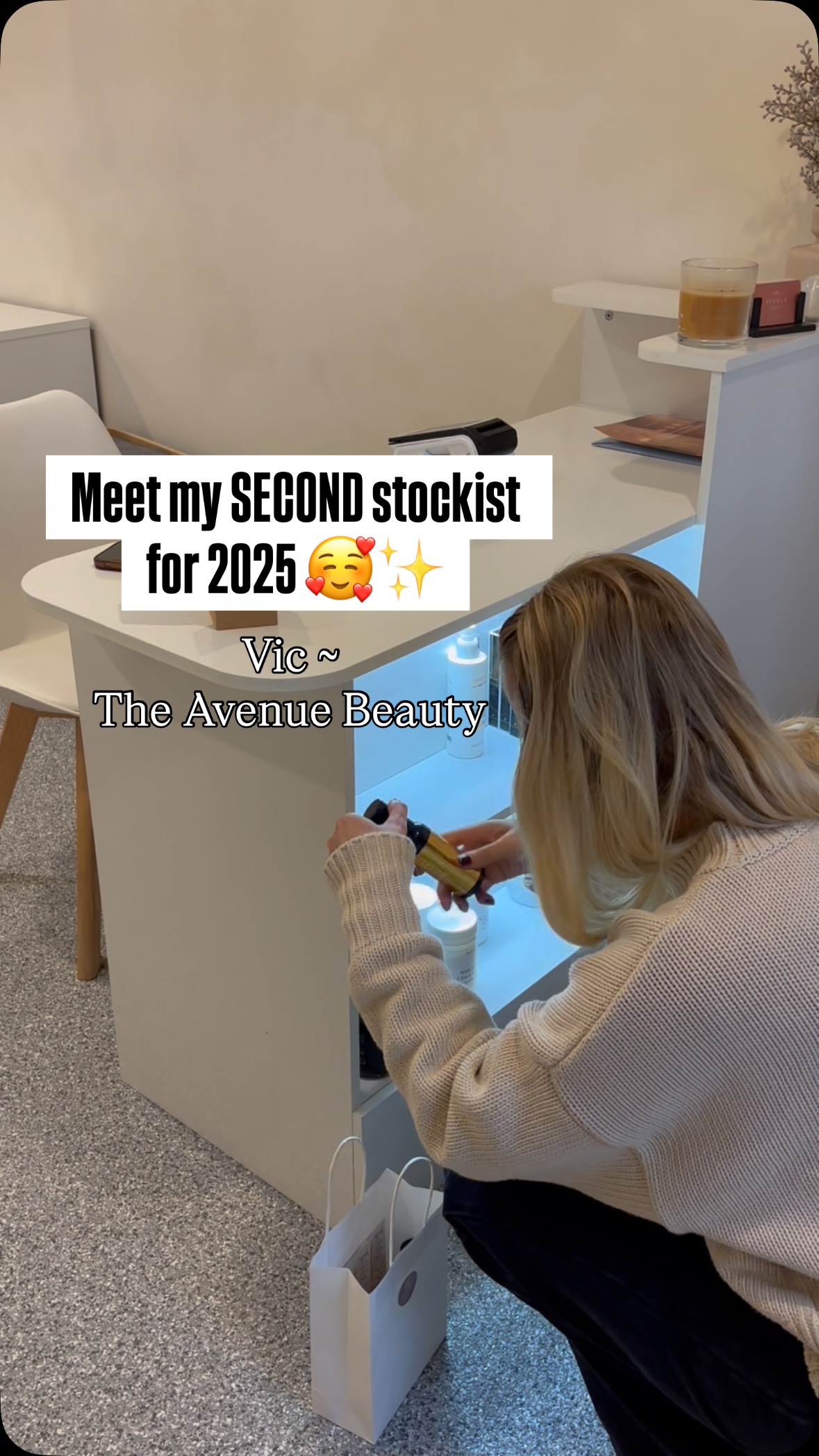 Let me introduce you to my SECOND stockist of 2025- beautiful boss lady Vic @theavenuebeauty_ 💕🤩
Vic was one of the first people to test my newly launched face tan spray Golden Hour and she loved it so much she wanted to share & stock it in her incredible space 😍
Along with a fresh batch of brighter face oils she ordered I also packed in a few complimentary samples of both products for her to hand to any of her clients that might like to try 💕
Vic’s beautiful salon if you’d like to visit is located in leafy Croydon Victoria and she specialises in Clinical Skin Treatments, Skin Needling, Tattoo Removal, IPL Hair Removal, Brow and Lash Treatments 🧖♀️
Vic ~
Grateful doesn’t begin to cover it 🥺
I cannot thank you enough for supporting my business and loving my products as much as I do, here’s hoping your community loves them too! 🫶