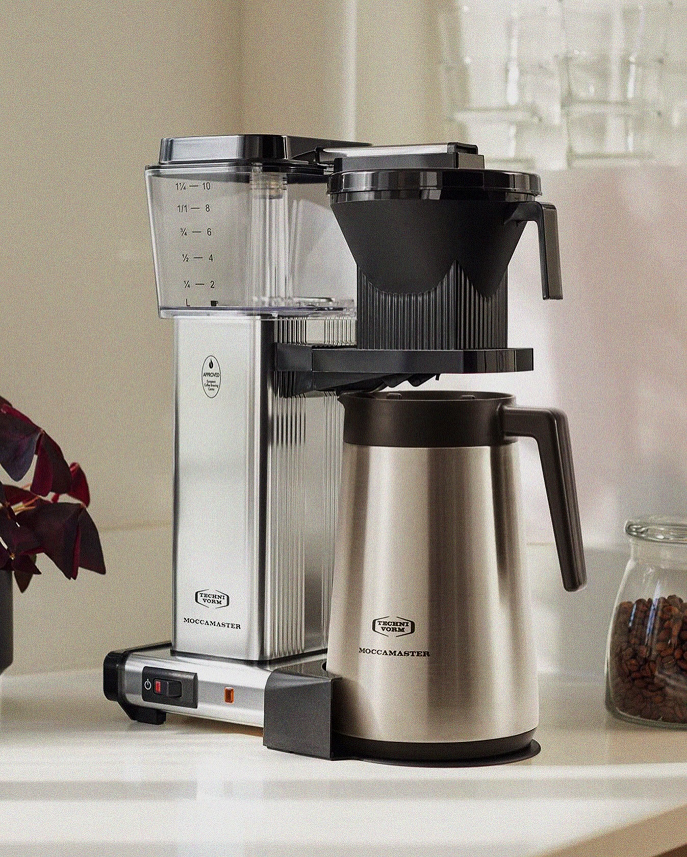 Café perfecto, todos los días ☕
La Moccamaster KBGT combina precisión, diseño y consistencia en cada taza
#moccamaster #coffeetime #xpecialty