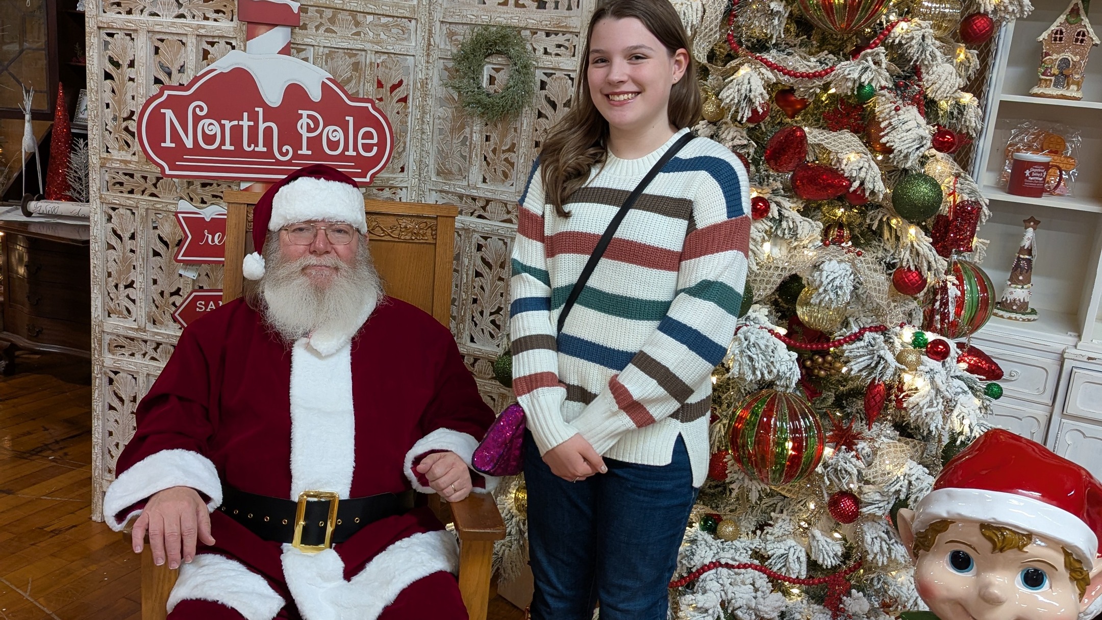 🎉🛍️ Happy Small Business Saturday!
Davies Designs Studio – Art Studio is stocked and sparkling for the holidays! From unique handmade gifts to the cutest stocking stuffers, enjoy 20% off all weekend long. 🎁✨
AND… she’s here! 💗✨ Sanrio Hello Kitty has officially made her debut in the shop! Come snag adorable accessories before they’re gone!
PLUS - make it a full holiday outing at the Catawba River Antique Mall in Belmont, NC:
🎅 See Santa & grab a photo for only $10
🍦 Enjoy festive flavors at the ice cream shop like Peppermint, Christmas Cookie, & more!
Find us inside the Catawba River Antique Mall - @catawbariverantiques - in Belmont, NC—your one-stop shop for holiday magic, local art, and gifts you won’t find anywhere else.
See Santa, shop small, and treat yourself — all in one magical location! ✨
-----------------------
Visit the Shop at:
Catawba River Antique Mall
406 E Catawba Street
Belmont, NC 28012
Davies Designs Art Studio Booth:
Booth #31 on Aisle "Route 66"
#SmallBusinessSaturday #DaviesDesignsStudio #ShopLocal #BelmontNC #CharlotteNC #LakeWylieSC #CloverSC #CatawbaRiverAntiqueMall #BelmontSmallBusiness #HolidayShopping #HelloKitty #SanrioLover #StockingStuffers #UniqueGifts #SupportLocalArtists #ChristmasShopping #SeeSanta #FestiveFlavors