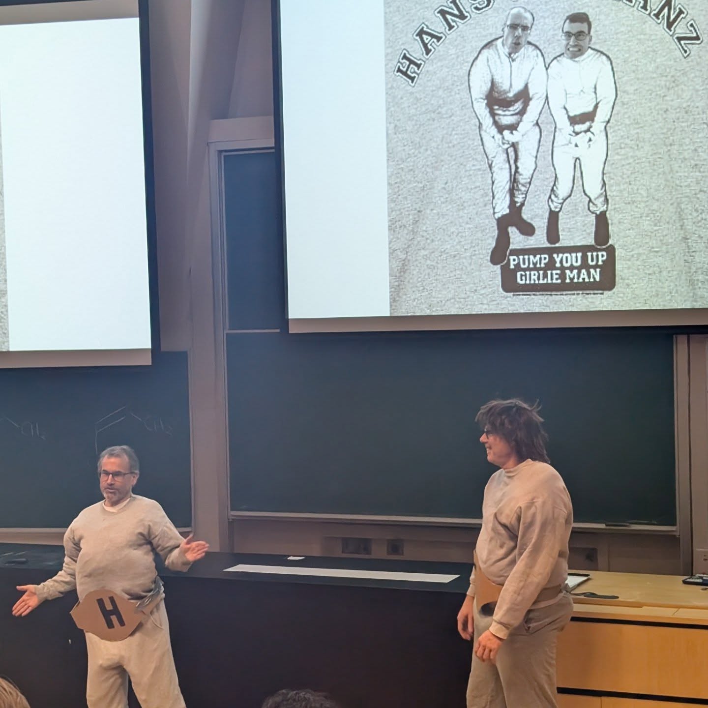 Holiday Skits event this year was amazing 🎄 From funny videos to emotional ones and even a live segment that had everyone cheering 📣 Huge thank you to everyone who put in the effort and shared their skits! And shoutout to the chemstore for the awesome giveaways 🎁🎉