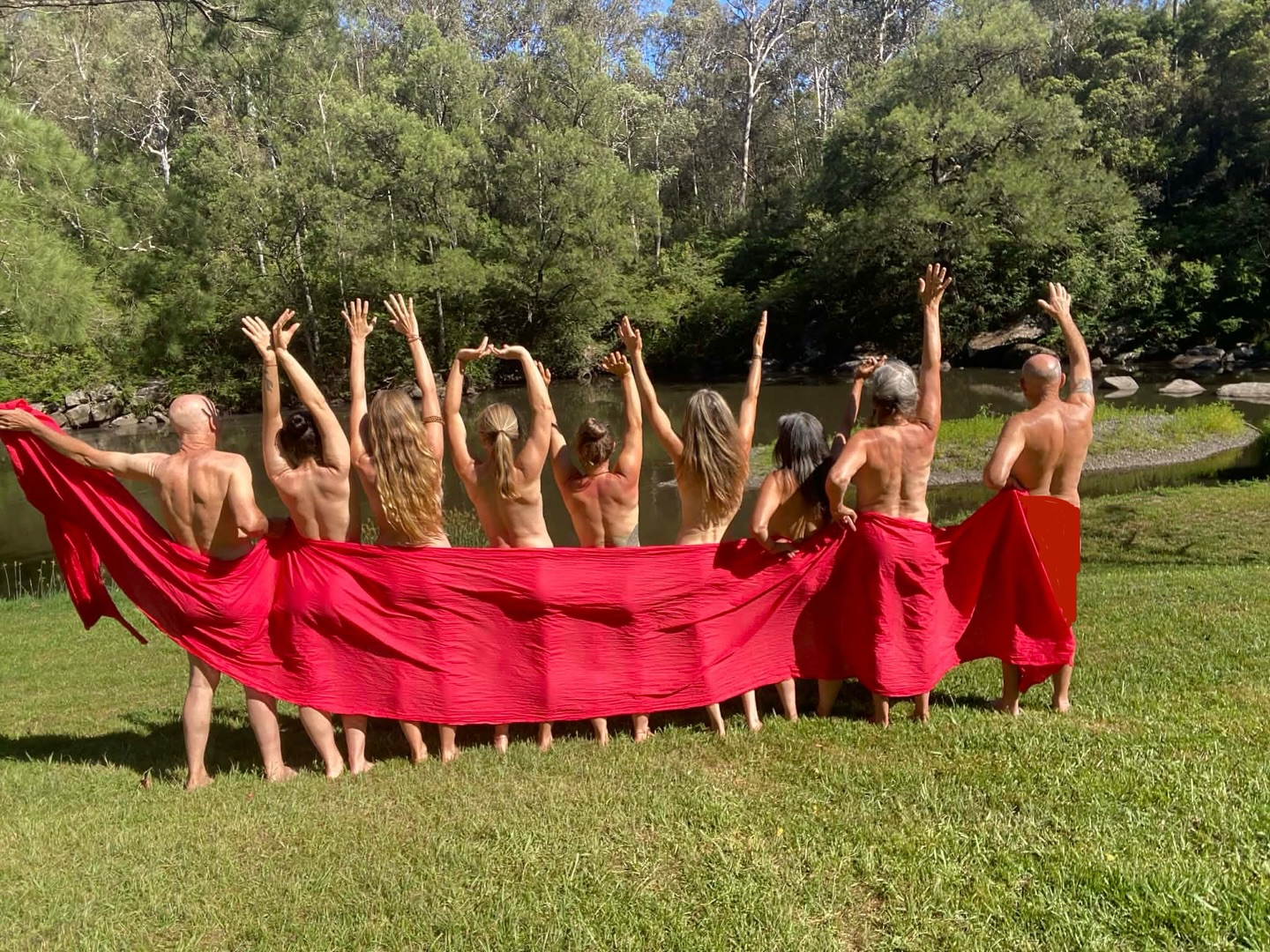 We experienced lots of joy and pleasure at our 5 day campout…. we felt you Artisan!!!
Of course we also had powerful Banshee experiences, and delved deeper into many of warrioresses!
Our 5 days were layered with…
Shelter building
Animal tracking
Clay pendant creations
Astrology/ 5D discussions
Eldership processes
Banshee Immersions
Staff/ Jo whittling
Aikido
Fire building
Sit spots
Gifting economy processes
Water exploration
Singing
Swims, cooking, cups of tea, lots of incredible conversations & of course a random photo of us wrapped in red ❤️
What a gift it has been to journey alongside these women for the last (almost) 6 years!!!!
#artisan #warrioress #womenscircle #shamanic