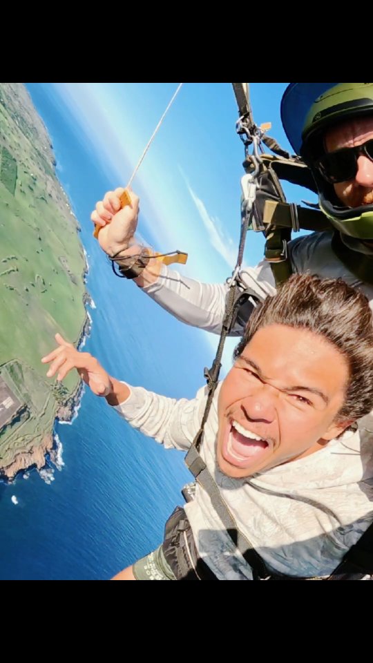 Small dropzone. BIG stoke
#skydiving #hawaii #bigislandgravity #gopro #inspiration #adrenaline