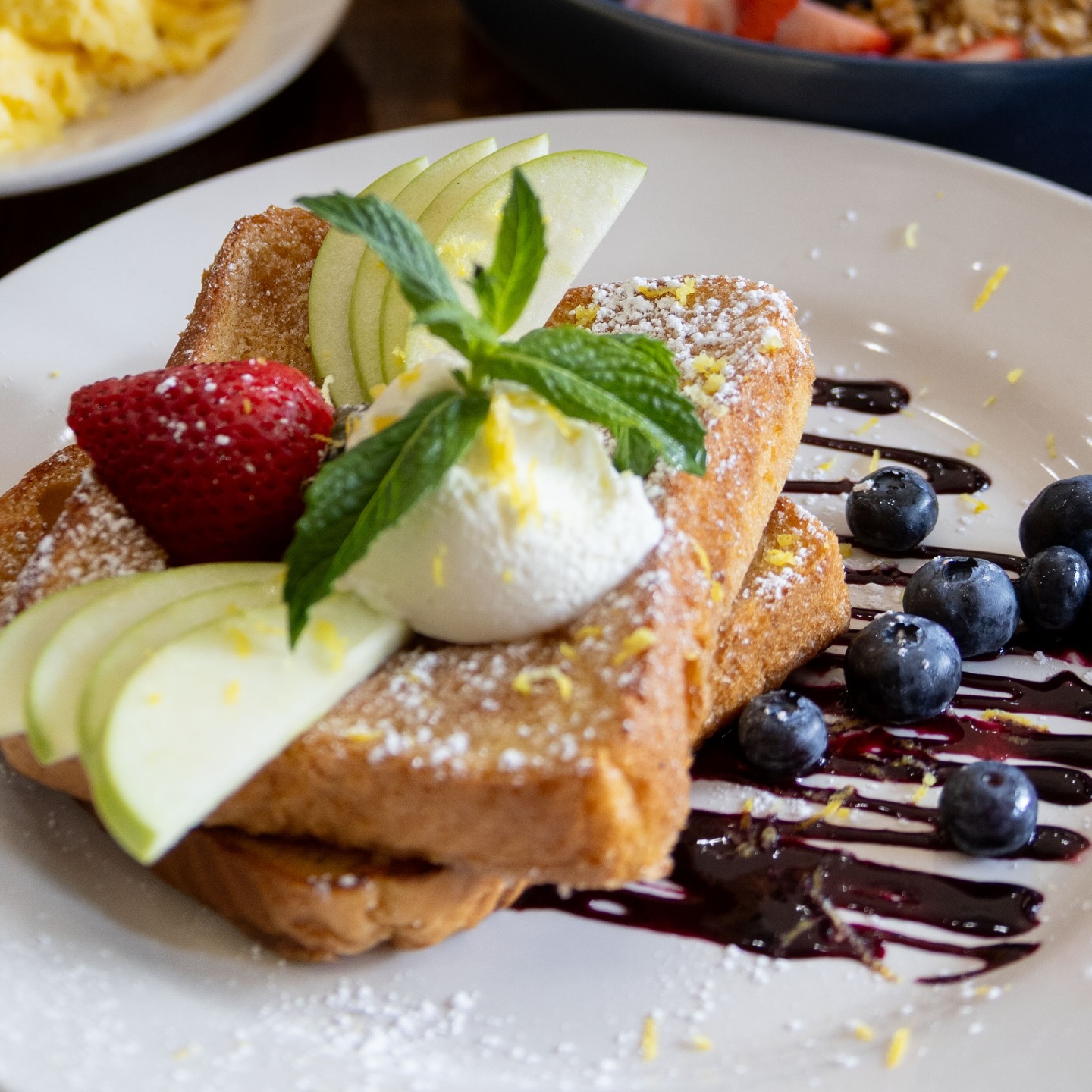 A little zest, a little sugar, and zero turkey in sight. Lemon French Toast is calling today ๐๐๐ฎโ๐จ
#chicago #thanksgiving #afterthanksgiving #blackfriday