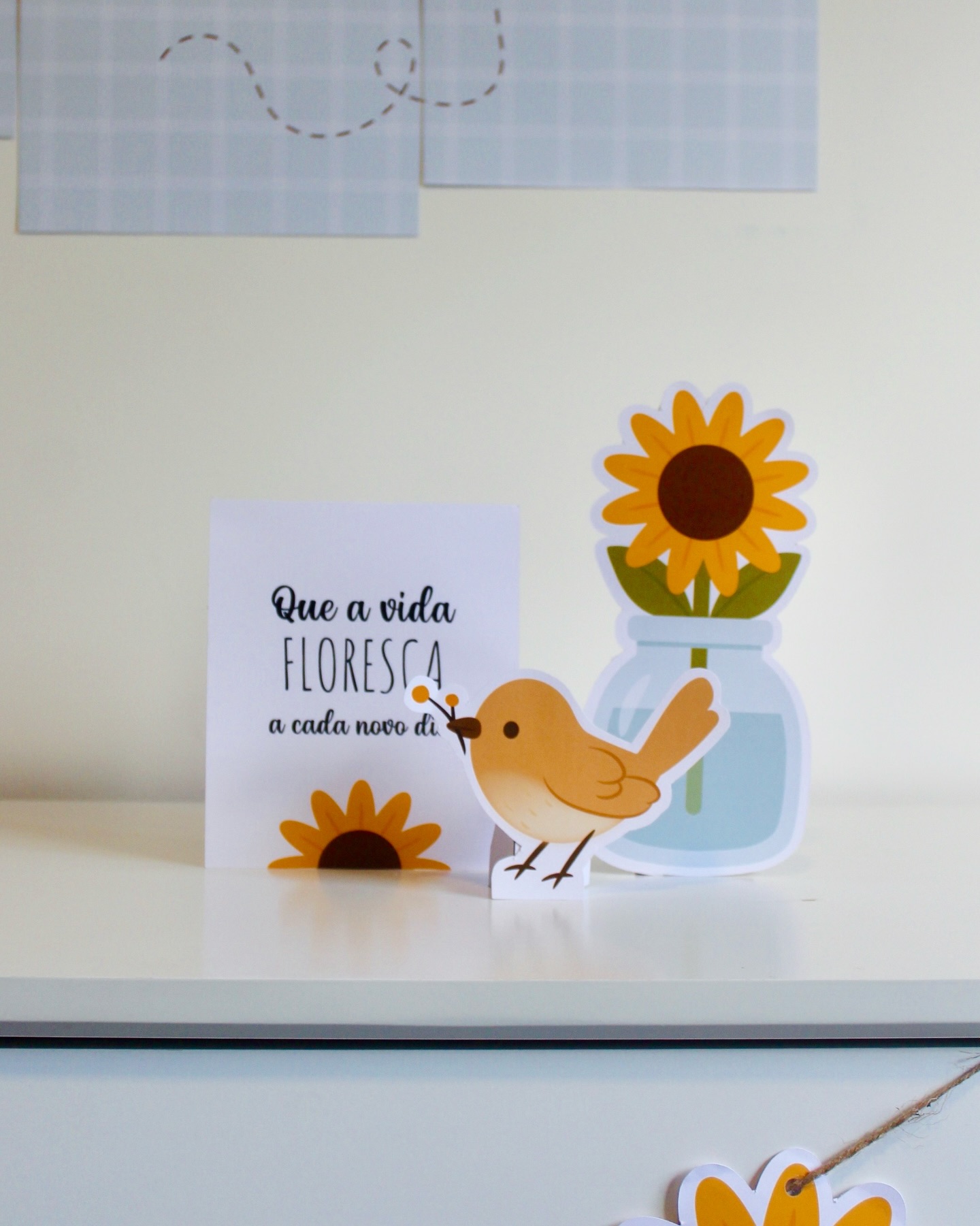 🌻 Um tema que floresce alegria!
Um kit encantador, delicado e cheio de significado para celebrar com beleza e muito amor. 💛✨
#festa #aniversário #mesversário #girassol #flores #festanacaixa #kitdigital