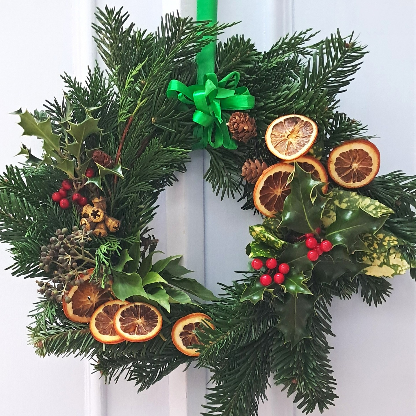 First day of December! I proudly present my hand made Christmas wreath ...my best ever!
@gallery_gwyn