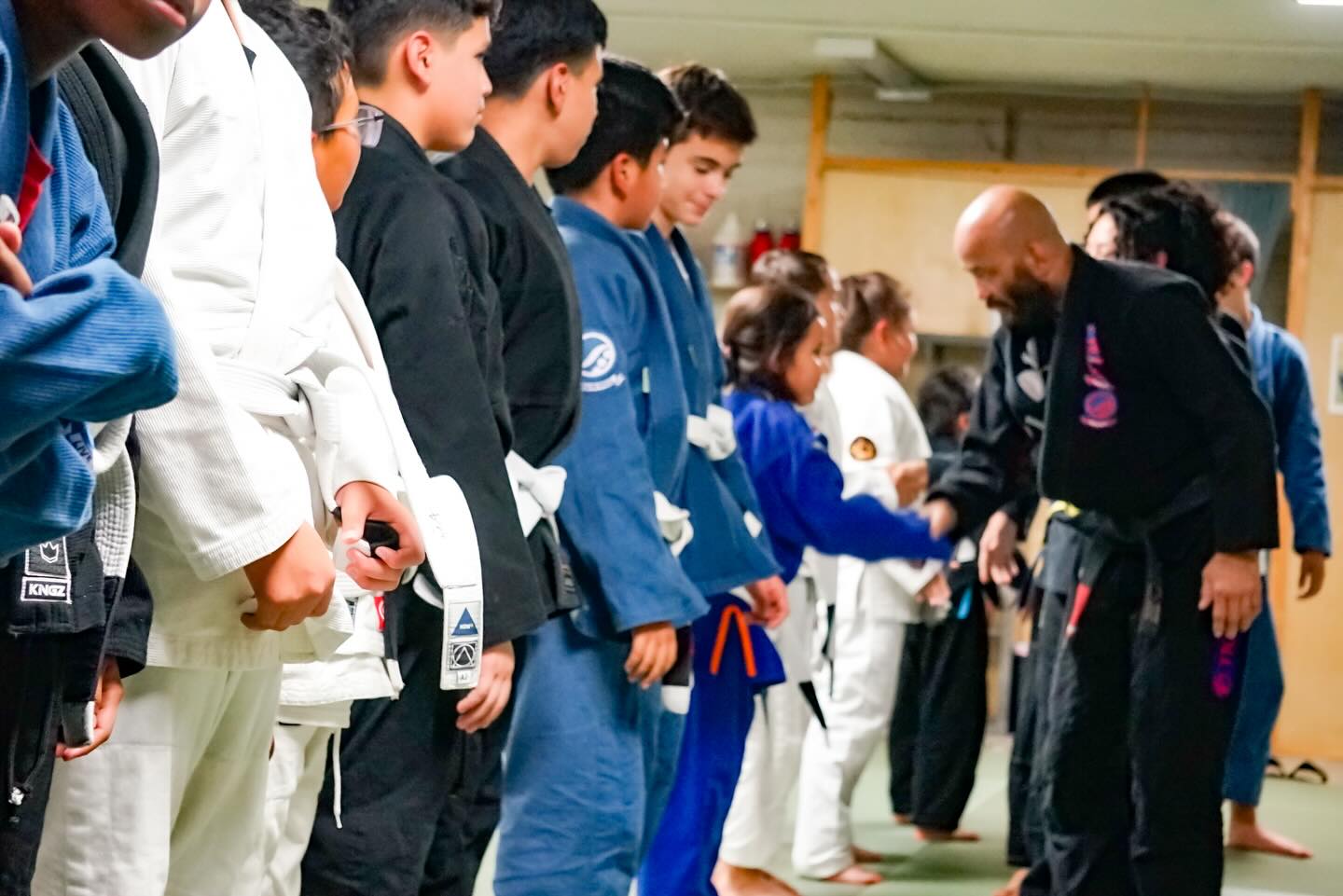 Our mission is to empower underserved youth in Los Angeles by providing access to free Jiu-Jitsu training, referral to mental health services, education and nutritious meals. We are dedicated to fostering resilience, building confidence, and promoting holistic well-being in our community. Through physical, mental, and emotional support, we aim to create a positive environment where youth can grow, thrive, and reach their full potential.