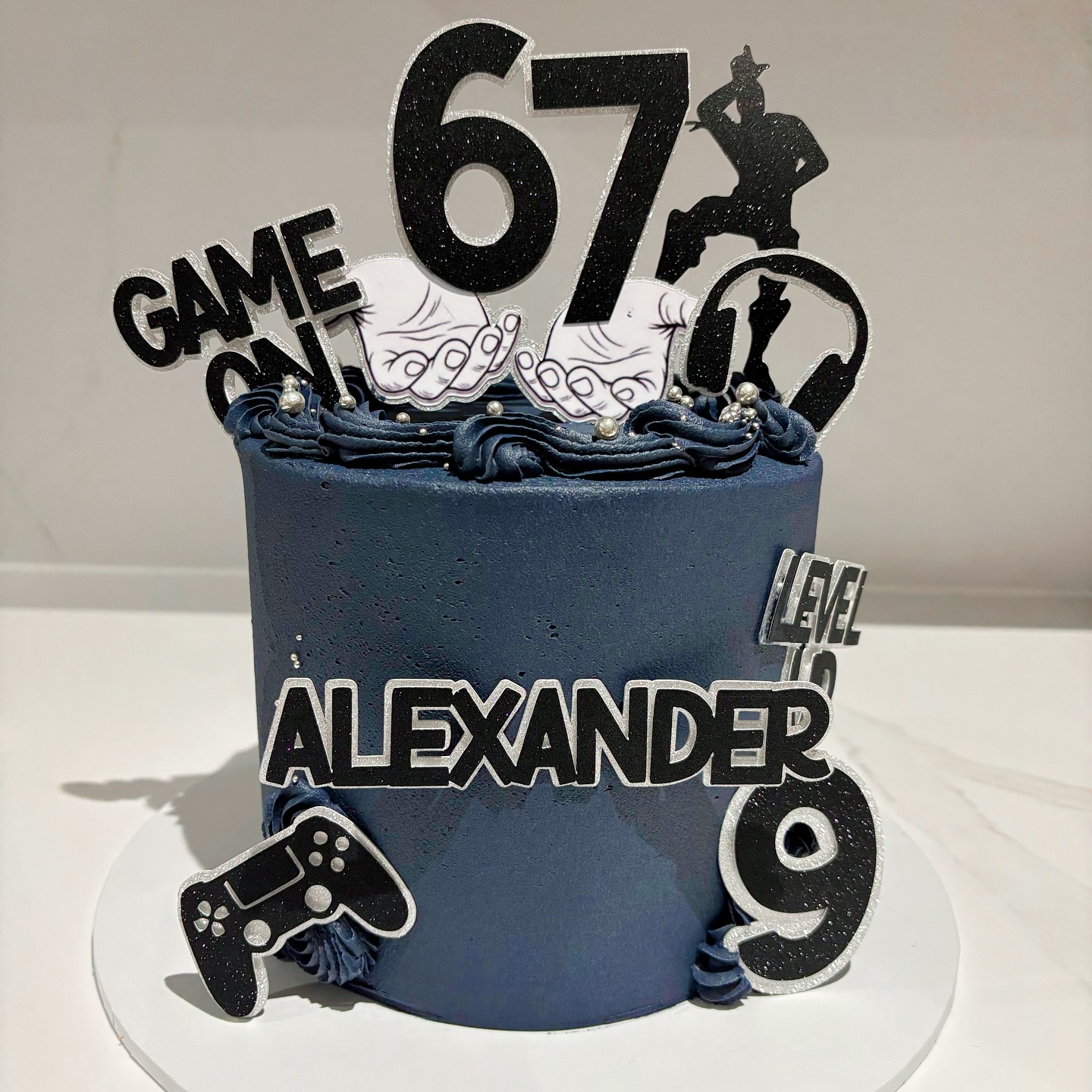 6-7 🥴🥴
Biggest Happy 9th Birthday to Alexander (yesterday)! Hope you had an amazing day and I’m looking forward to celebrating this last year with you before the dreaded double digits 1️⃣0️⃣
.
.
.
.
#birthday #67 #cake #birthdaycake