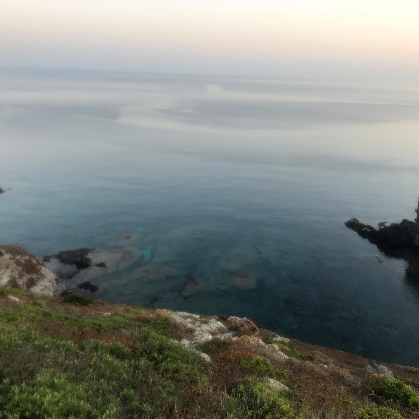 Cala delle Vergini prima di un’altra alba in paradiso