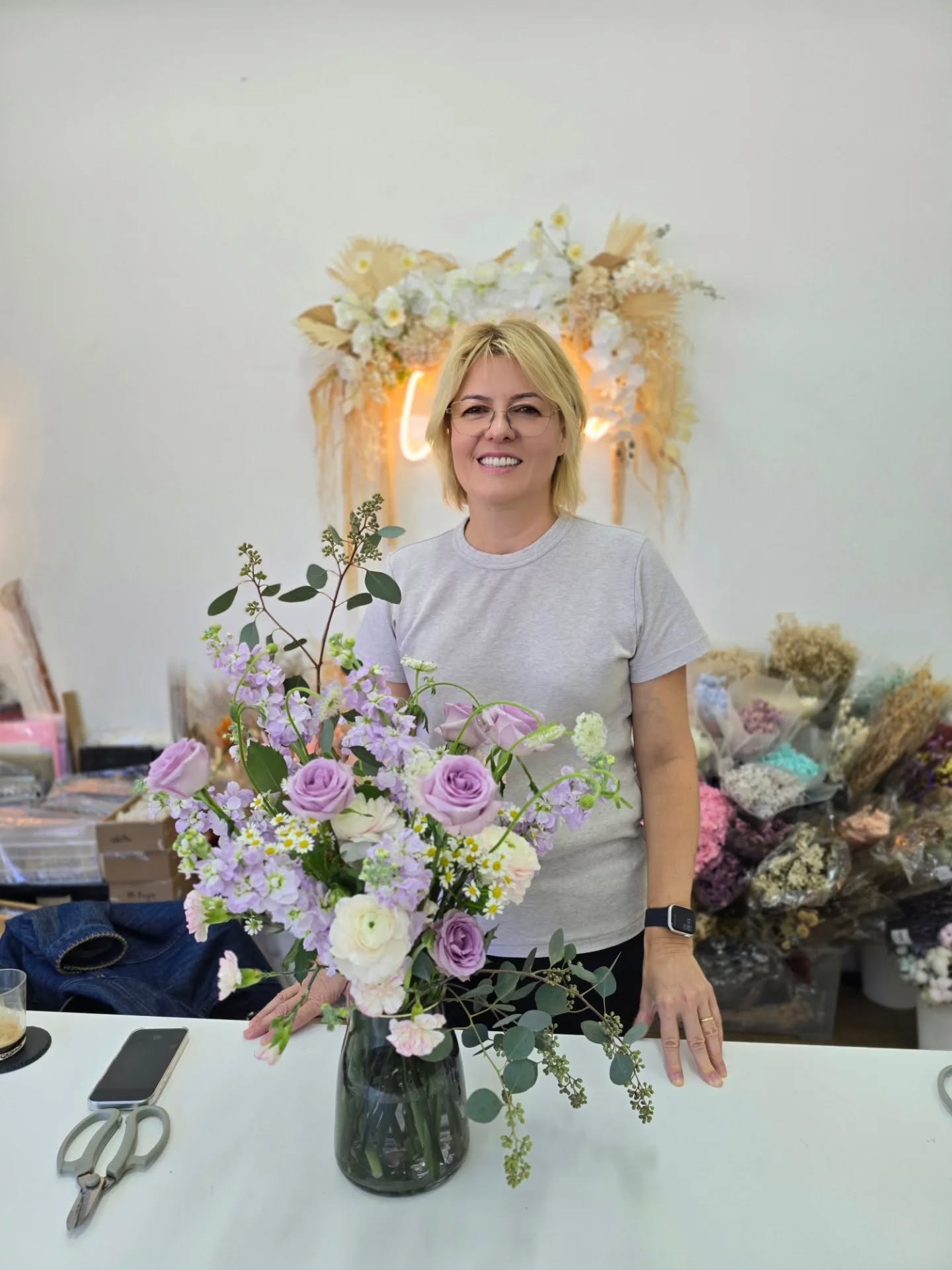 Fresh Flower Vase Arrangement Workshop - 30 Oct
.
DM or whatsapp us @ 94232010 / 85717679 for more information
.
#leblancflorist #leblancfloristworkshop #flowerlesson