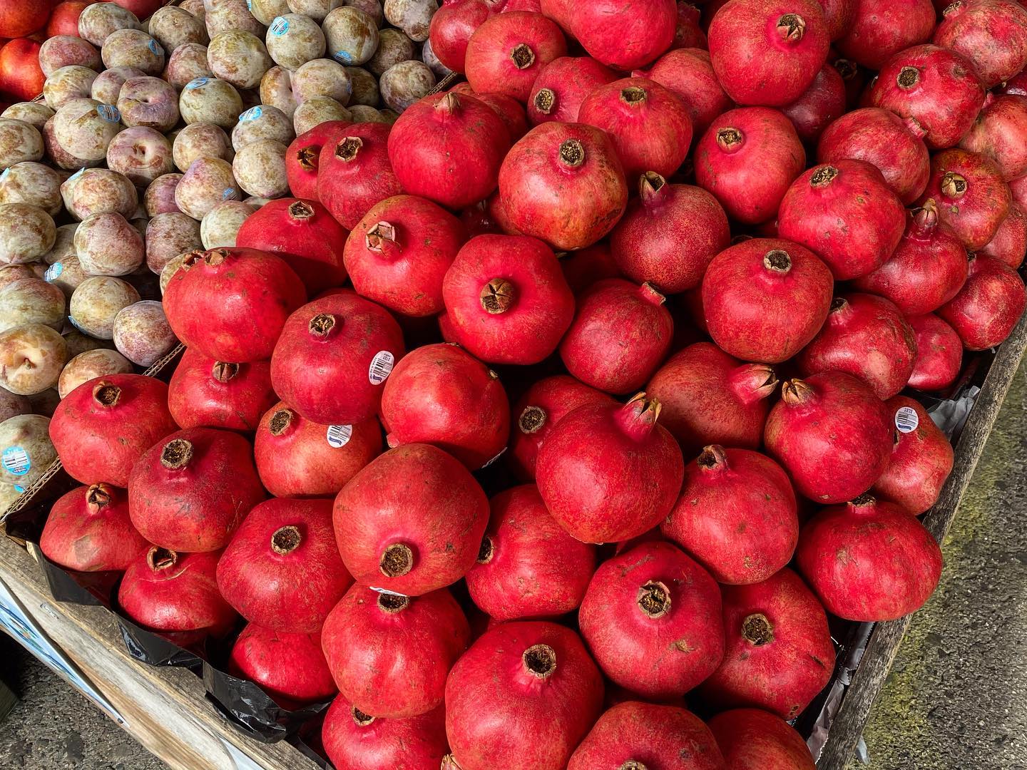 Thanksgiving isn’t complete without fresh pomegranates to brighten your feast! 🍎
📍Shop with us at 6502 Fort Hamilton Parkway
📲Order your groceries online via @shopmercato and @instacart with the link in bio.
#brooklyn #grocery #GroceryHaul #FreshFinds #MarketFresh #InSeasonNow #ShopLocalProduce #GroceryRun #FreshFromTheAisle #StorePicked #ProduceSectionGoals #GroceryFavorites #ZucchiniLove #HealthyCart