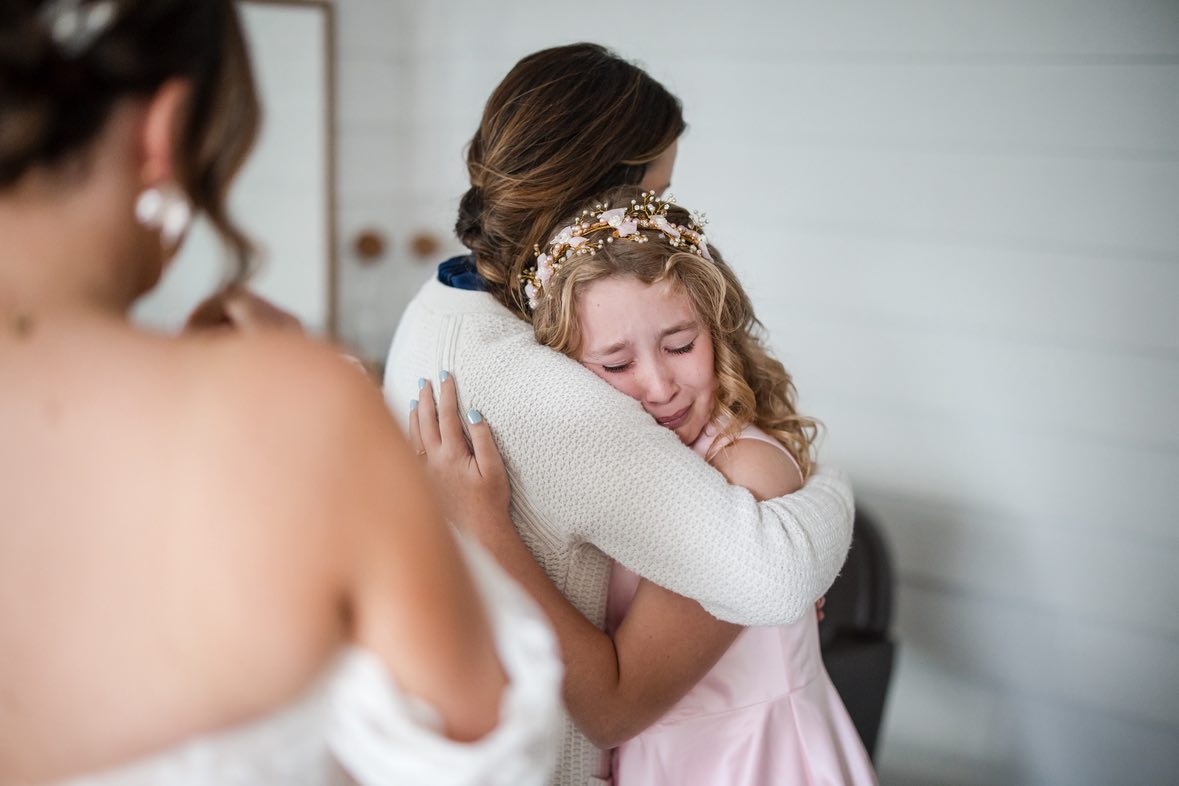 Ok so this photo got me good!! Thanks @evolvephotodevon for this lovely memory you captured
I had the most wonderful and relaxed morning with @aynsliemarie_ getting her ready with hair and makeup, her lovely Mum's hair and sweet little Reya's hair and makeup too for their intimate wedding at glorious @tunnelsbeaches You can head to the grid to check out more photos of the looks for the Bride and Mark's pro pics.
Bless Reya was so emotional at the end of the morning when her Mum got changed into her gorgeous wedding dress, they were happy tears for sure. My Mumma bear instinct came in and I offered to give her hug which turned into the longest meaningful hug, you know the Disney character rule that they don't stop hugging until the kid does well I've always done that with my kids and any hug I give anyone, so this was my Disney princess hug moment!!
Thanks so much Aynslie for sending me this photo and sending me this super kind message.......
Thank you for being so much more than a hair and make up artist on the morning of our wedding such a beautiful soul 💖
A memory I will treasure forever, thank you Reya for being such a sweetheart and all our Kpop and funny chats.
Hairstylist, MUA & professional hug expert!!