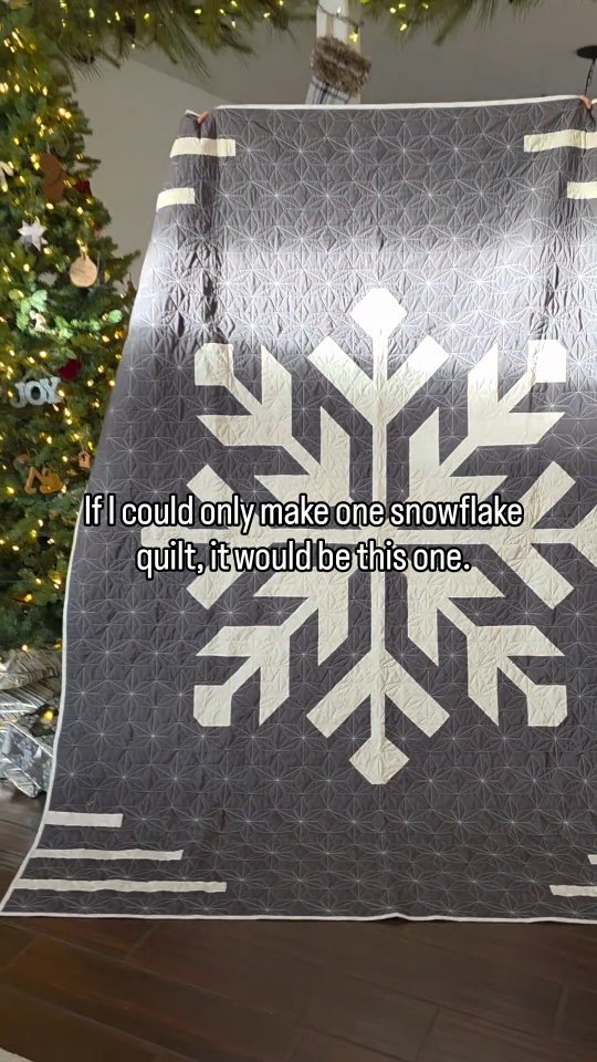Well, I've actually made three of these ❄️
This classic snowflake quilt lives on our couch throughut the winter and gets more snuggles than any other quilt, especially after a chilly day playing outside in the snow 🥰
Pattern: Flake by me
You can find it in my shop, link in bio ❄️
