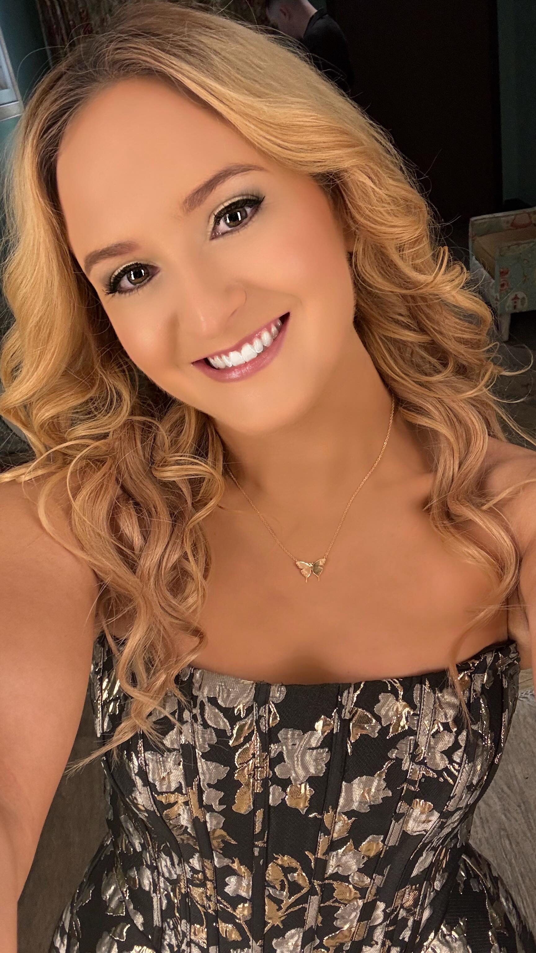 life lately✨finding pieces of ‘I AM’ everywhere..🎵
#ɴᴇᴡsᴏɴɢ
🕊️
.
.
#musicdiscovery #sadgirlsclub
#sadsongstatus #nashville